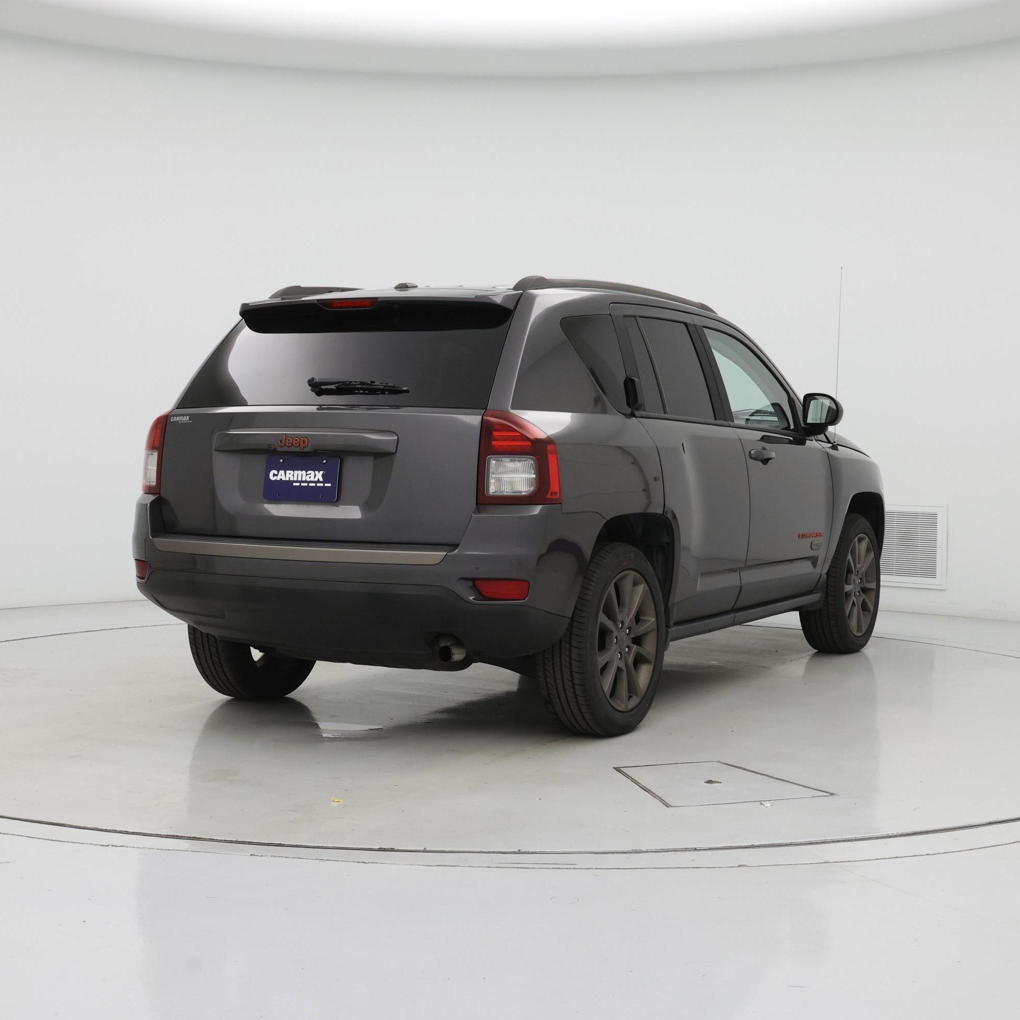 Thumbnail: 2016 Jeep Compass - 8