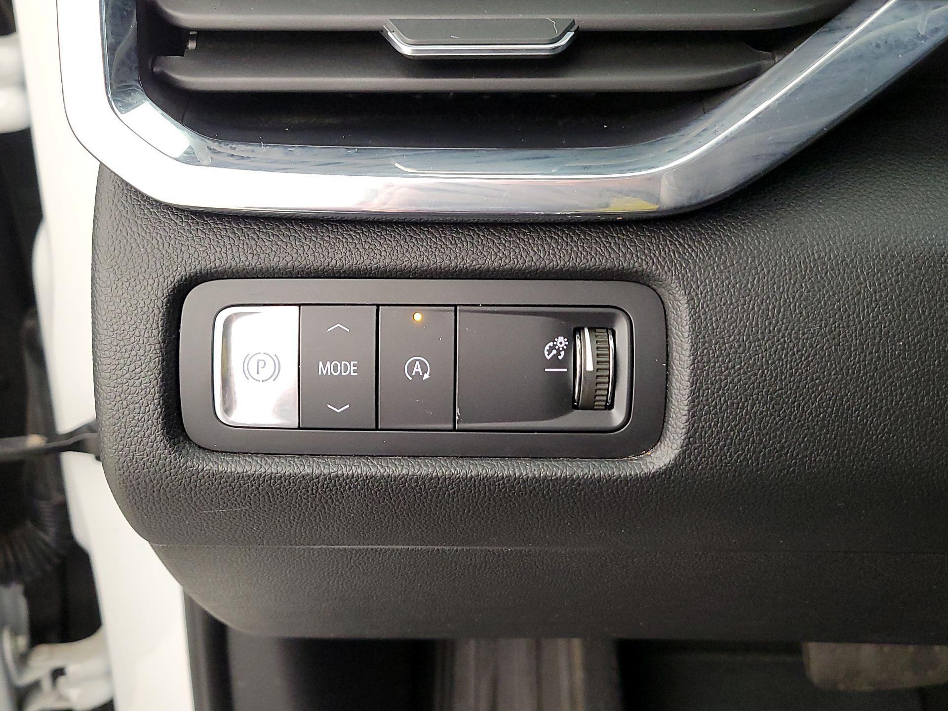 Thumbnail: 2025 GMC Acadia - 13