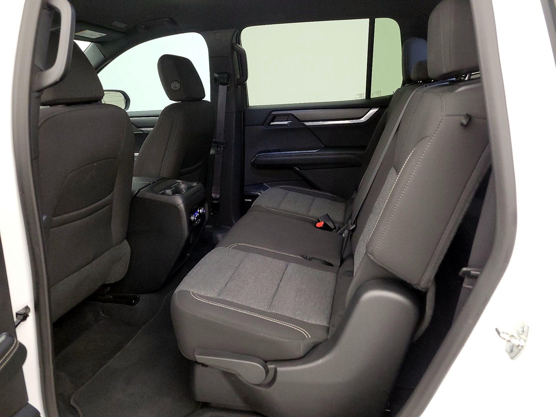 Thumbnail: 2025 GMC Acadia - 20