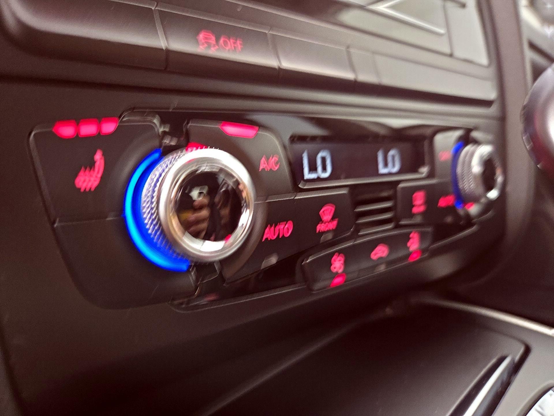 Thumbnail: 2015 Audi A4 - 17