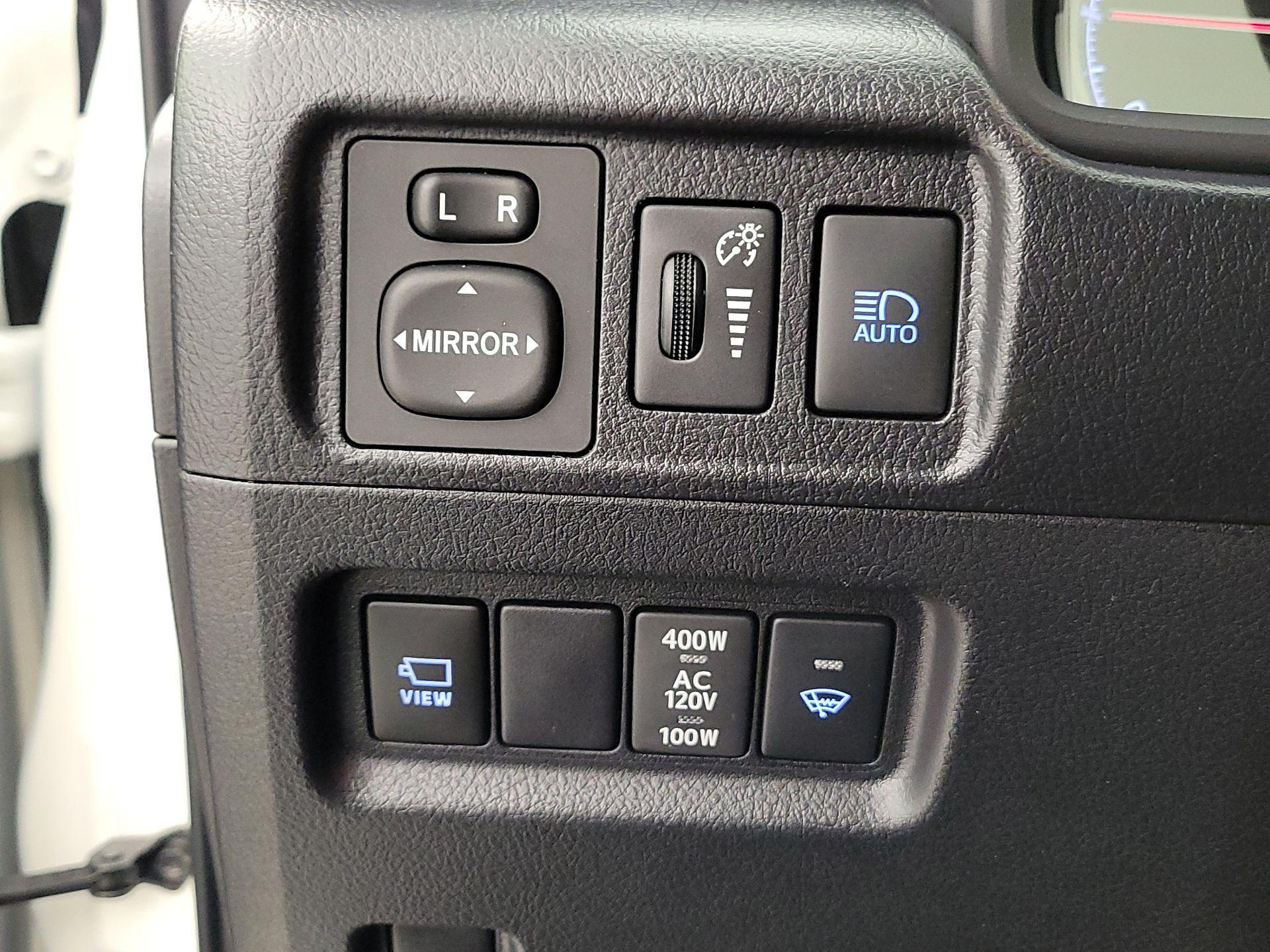 Thumbnail: 2023 Toyota 4Runner - 13