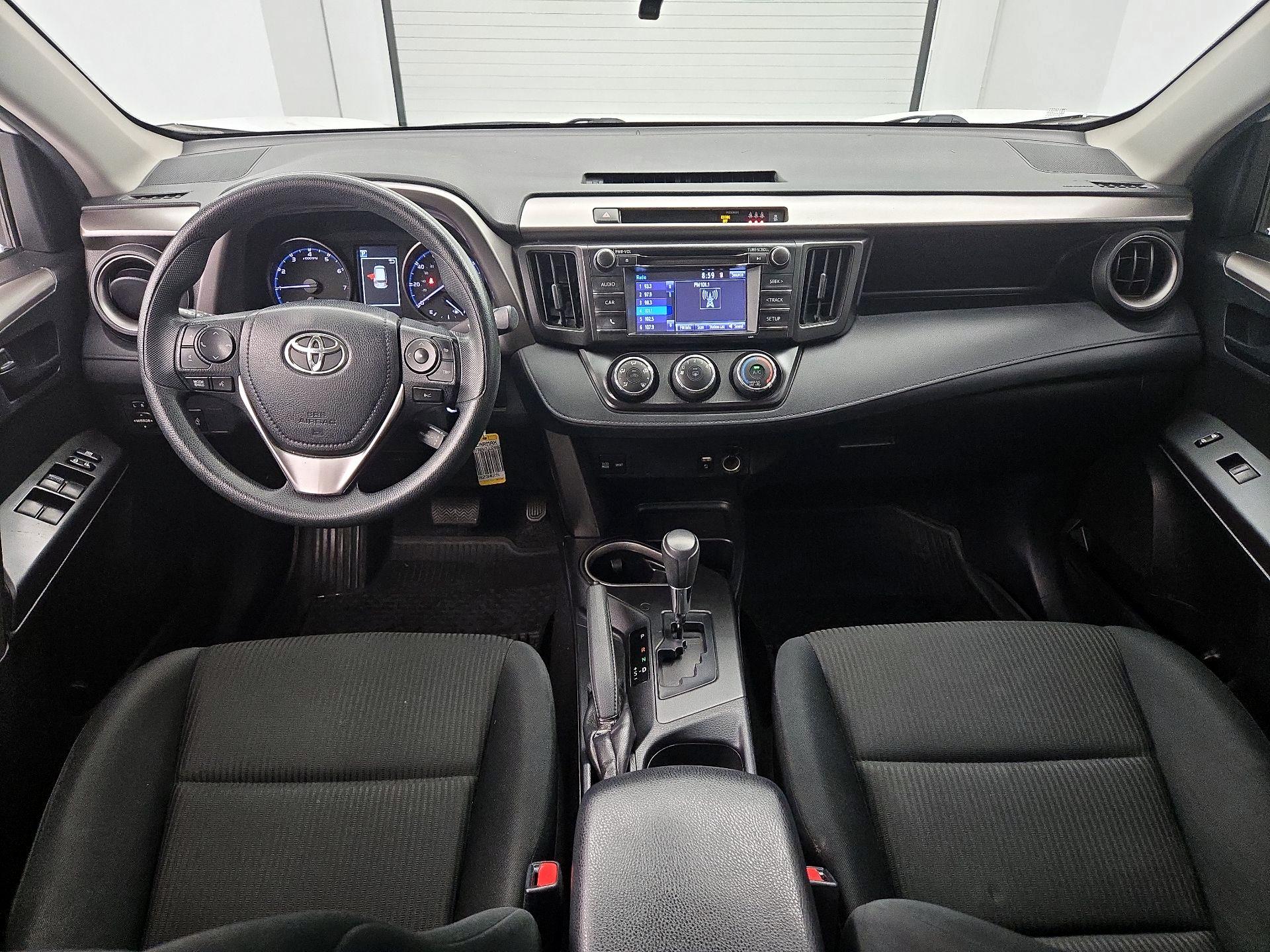 Thumbnail: 2018 Toyota RAV4 - 9