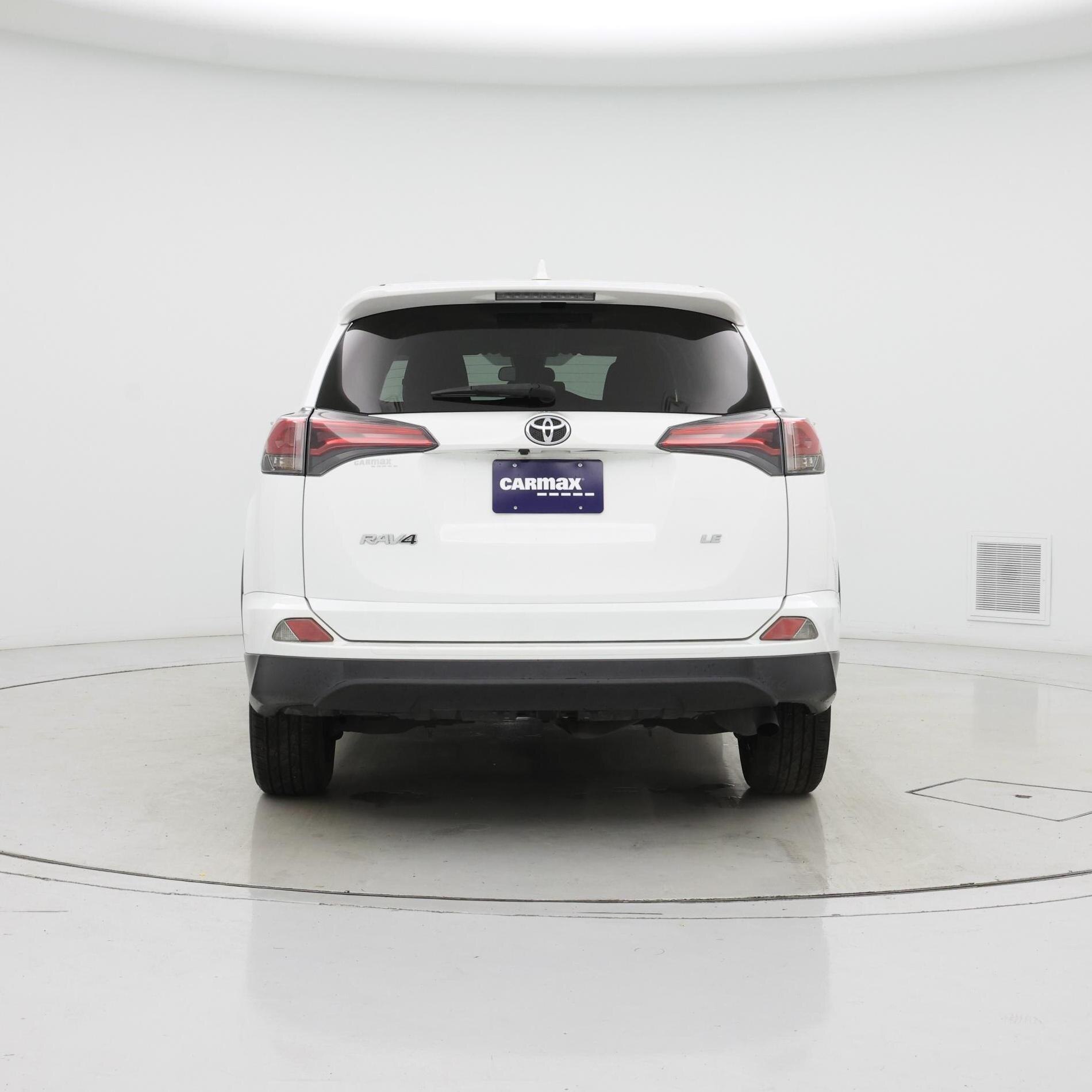 Thumbnail: 2018 Toyota RAV4 - 6