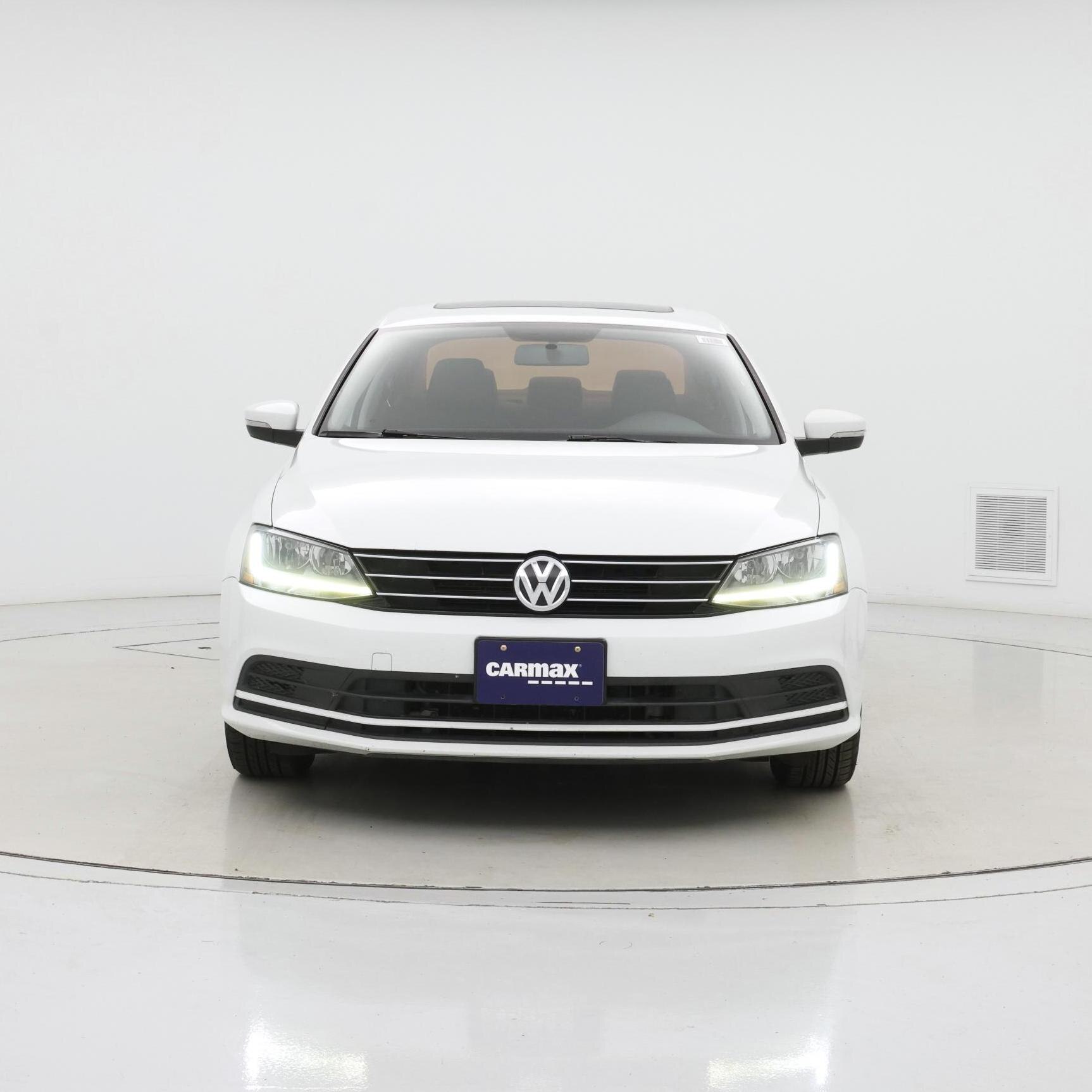 Thumbnail: 2017 Volkswagen Jetta - 5