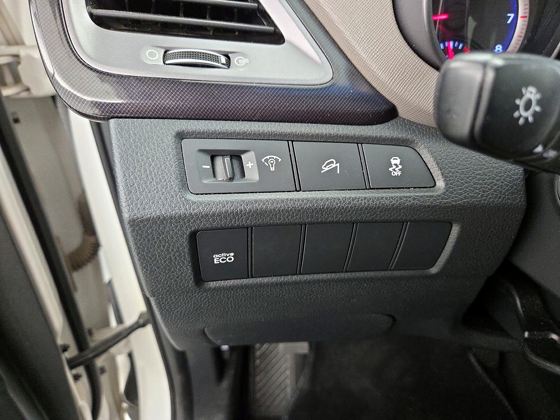 Thumbnail: 2014 Hyundai Santa Fe - 13