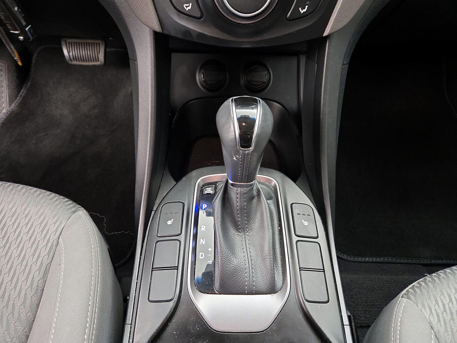 Thumbnail: 2014 Hyundai Santa Fe - 17