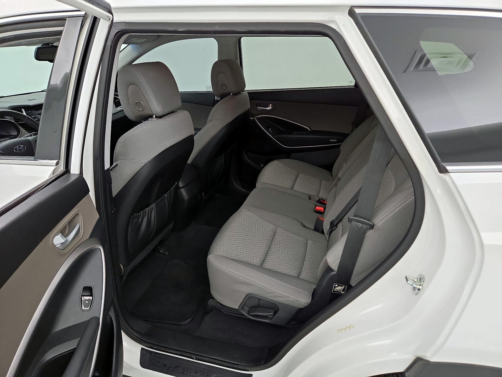 Thumbnail: 2014 Hyundai Santa Fe - 19