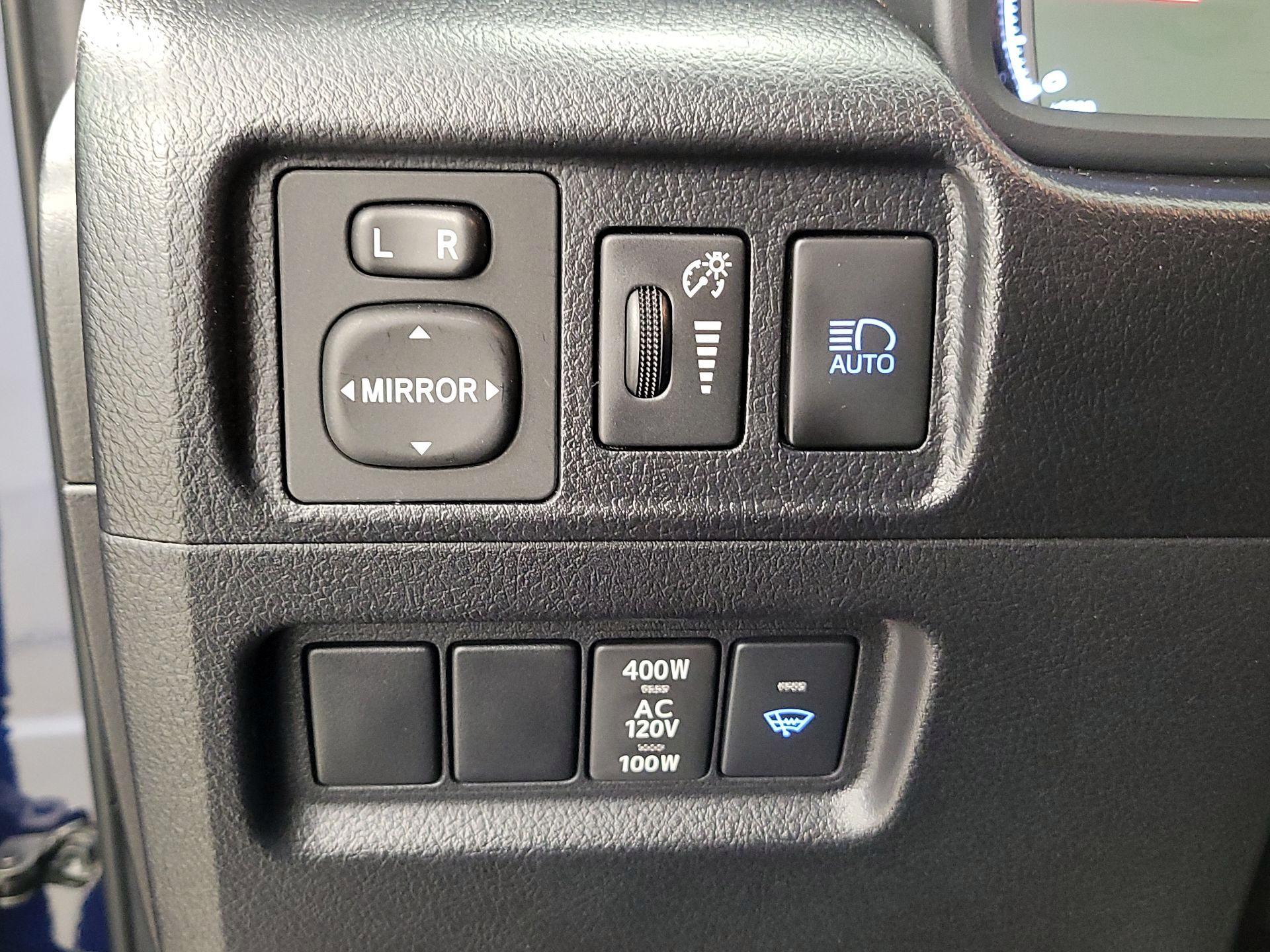 Thumbnail: 2023 Toyota 4Runner - 13