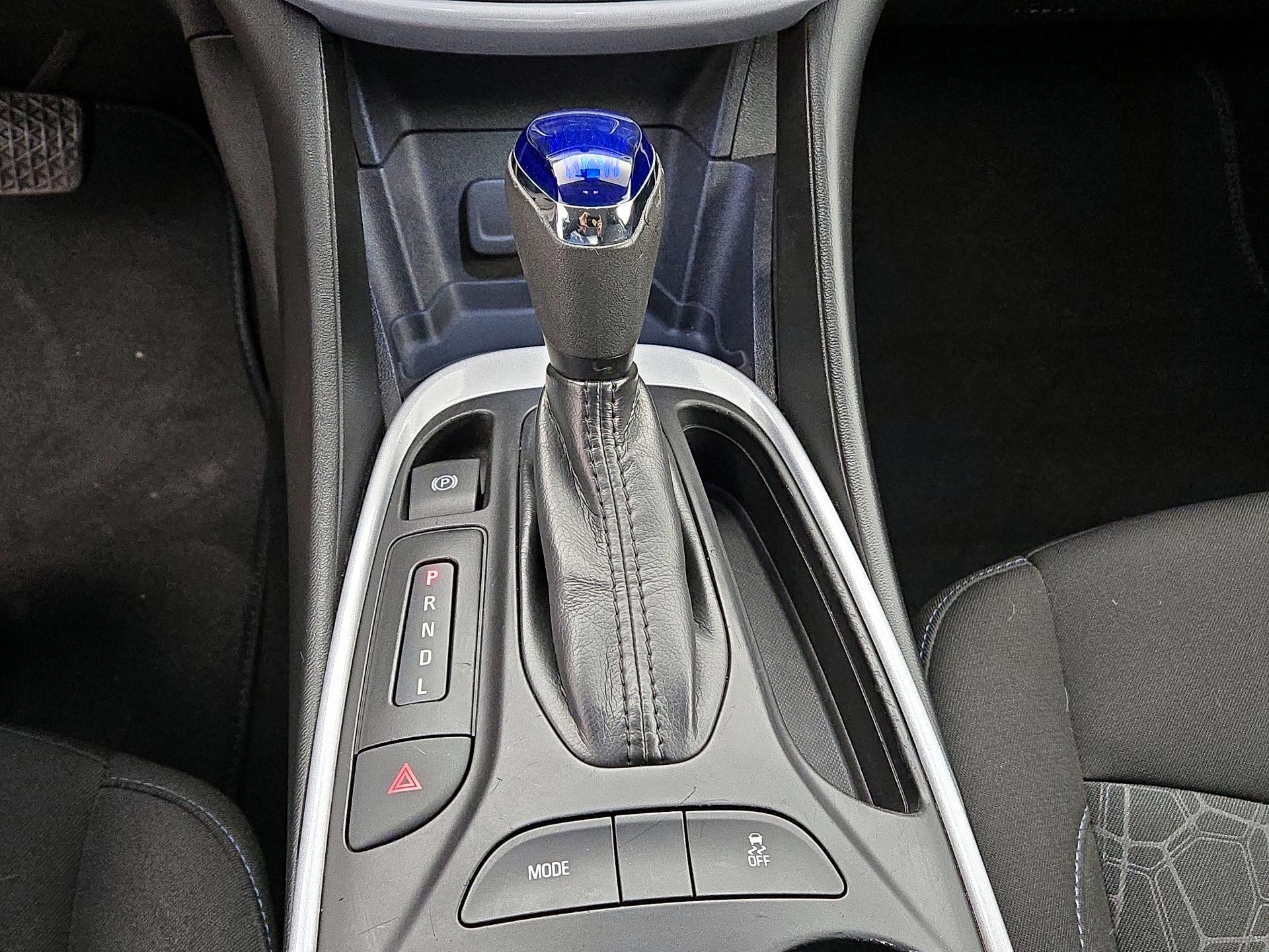 Thumbnail: 2018 Chevrolet Volt - 17