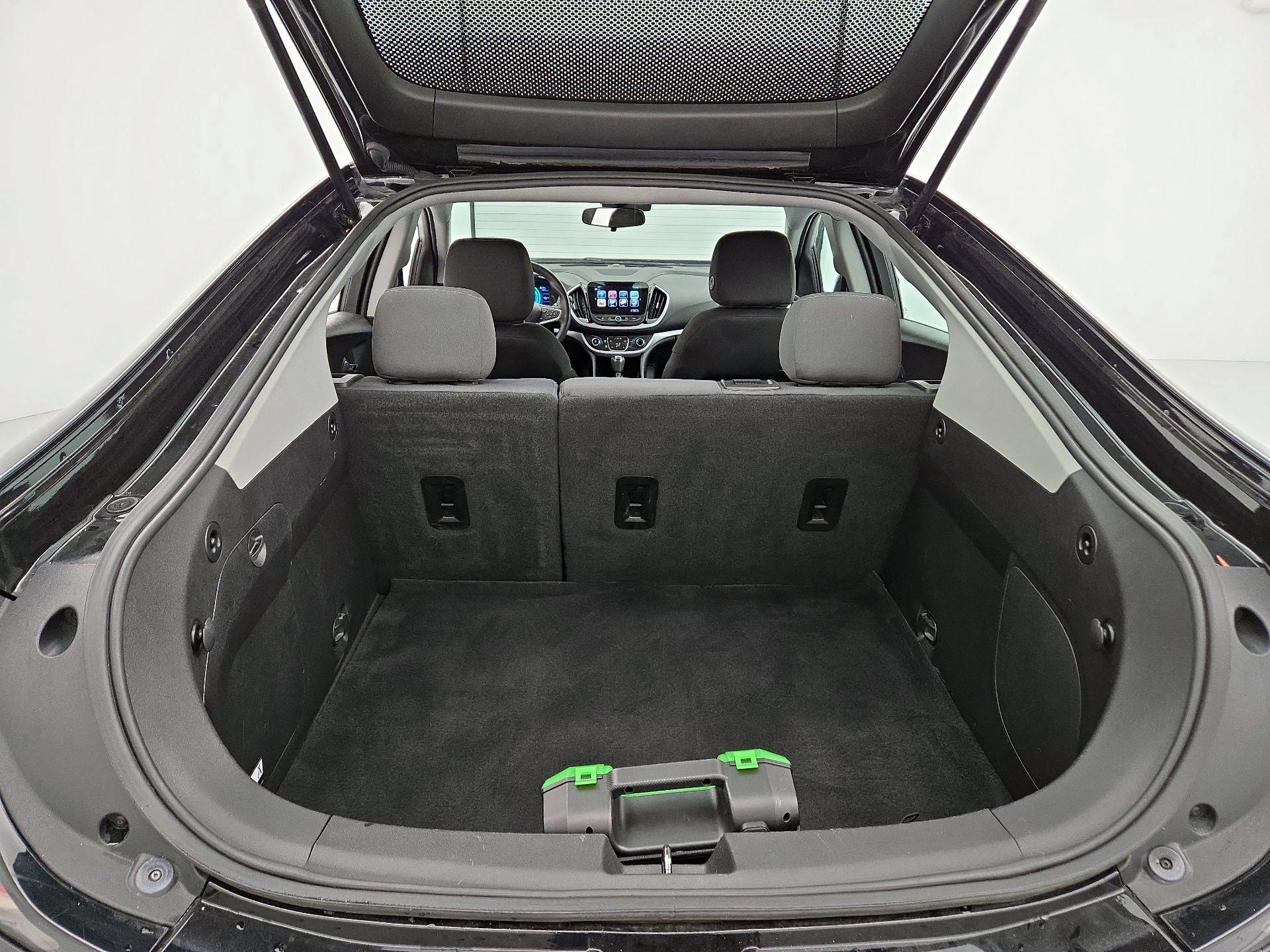 Thumbnail: 2018 Chevrolet Volt - 20