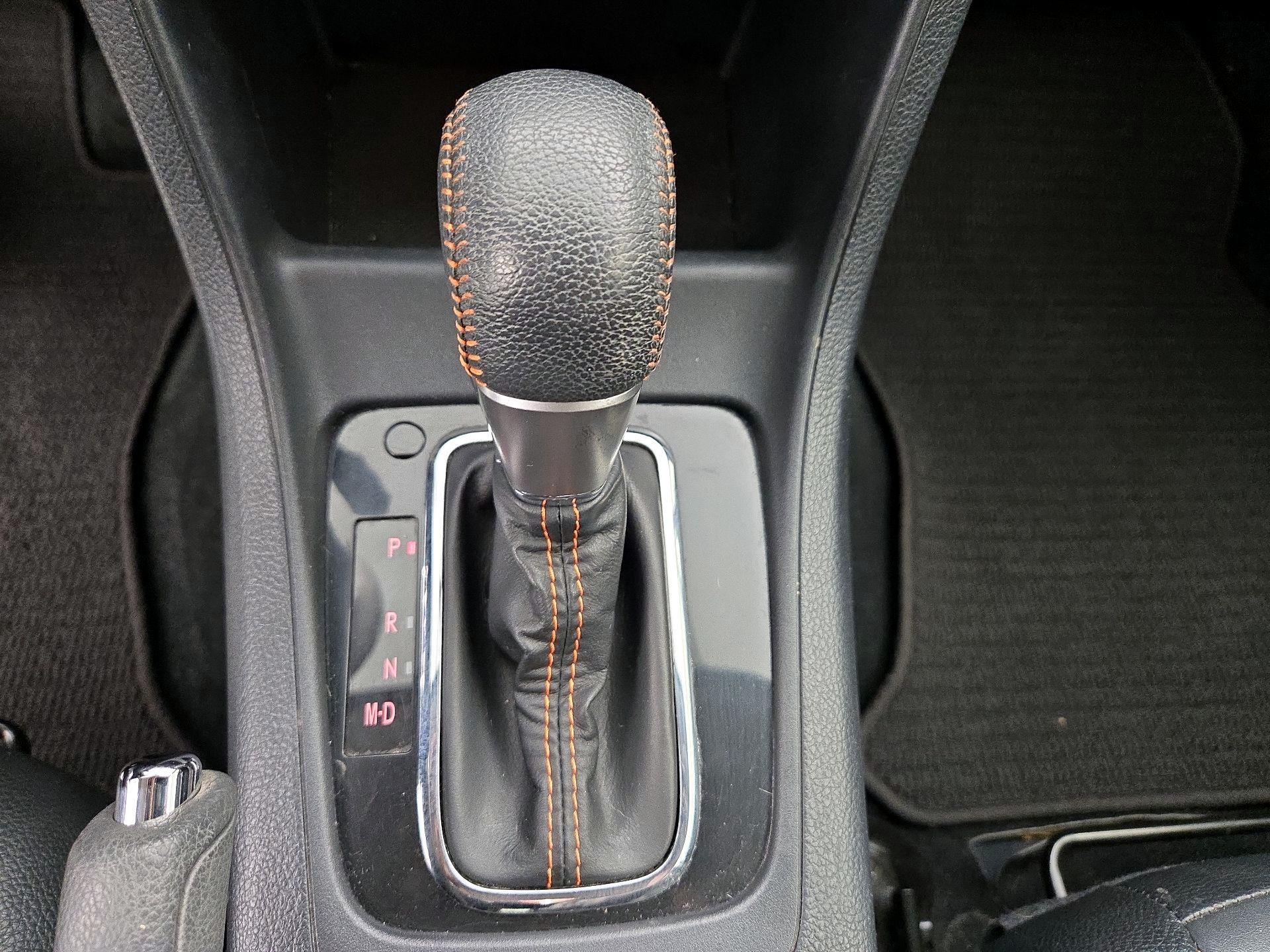 Thumbnail: 2016 Subaru XV Crosstrek - 17