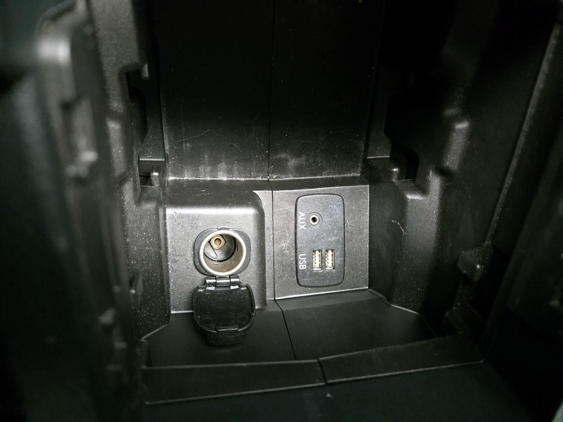 Thumbnail: 2016 Subaru XV Crosstrek - 18