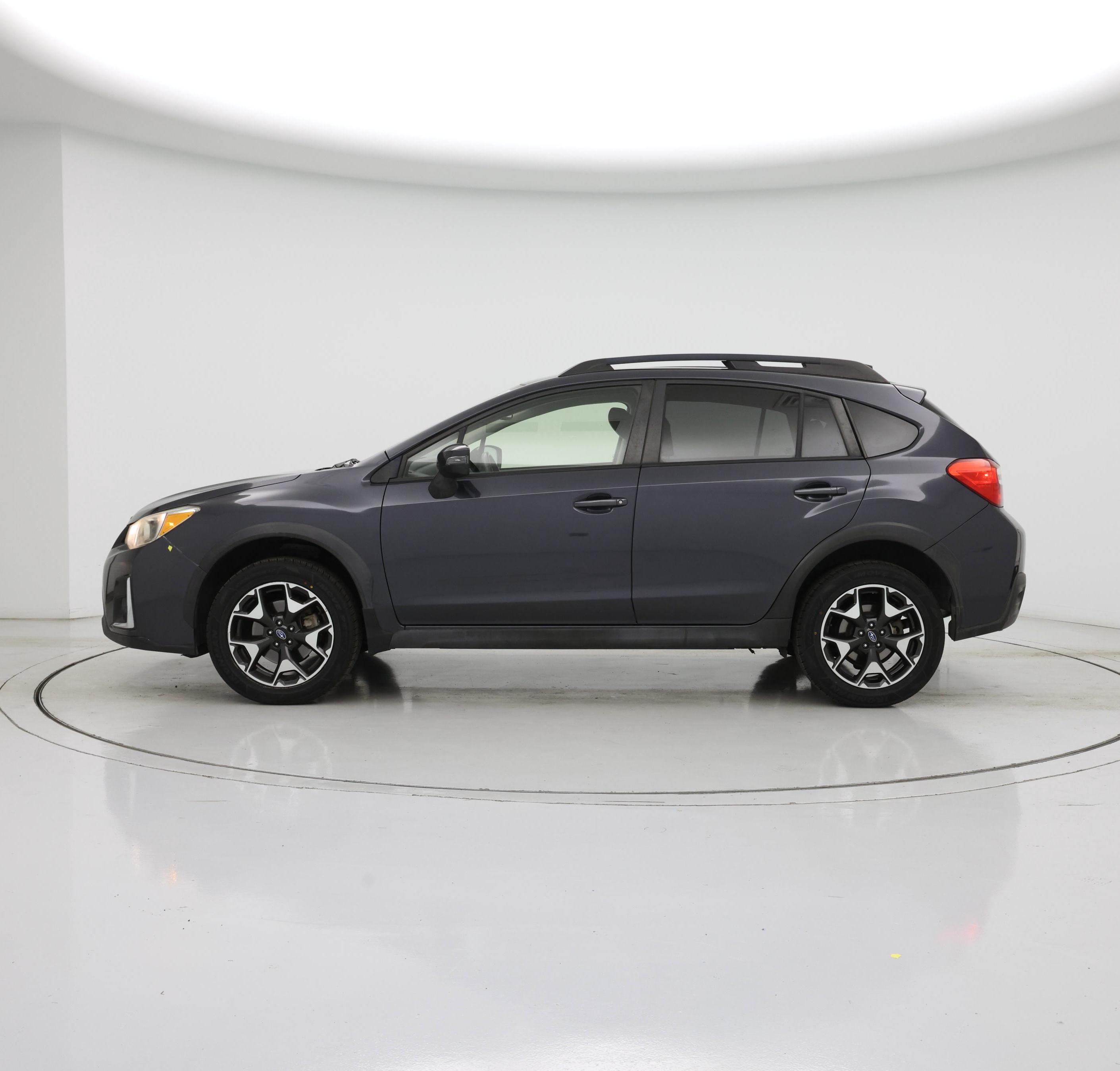 Thumbnail: 2016 Subaru XV Crosstrek - 3