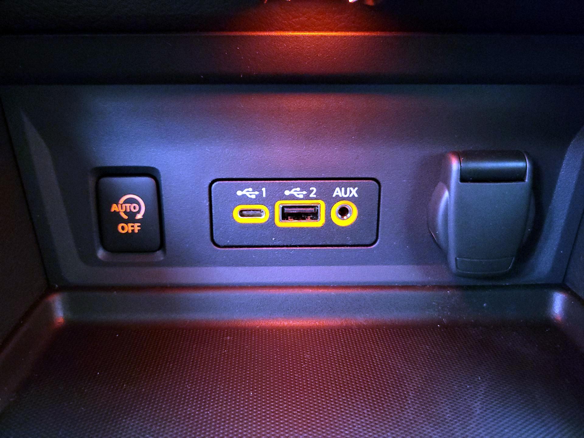 Thumbnail: 2024 Nissan Sentra - 18