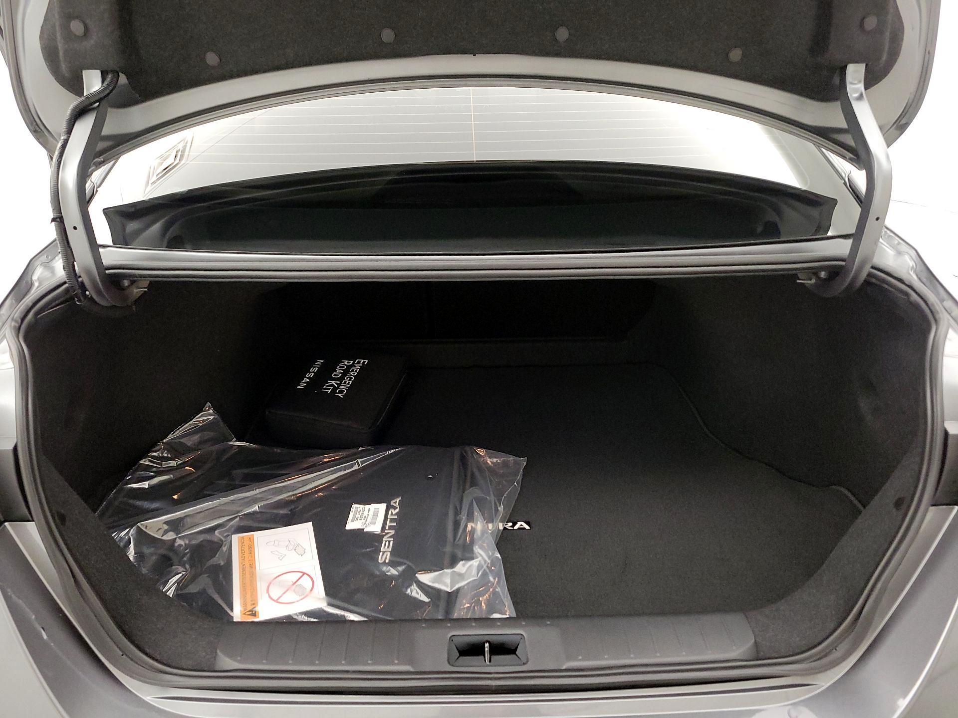 Thumbnail: 2024 Nissan Sentra - 20