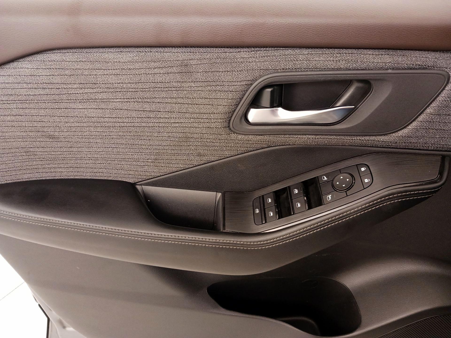 Thumbnail: 2023 Nissan Rogue - 12