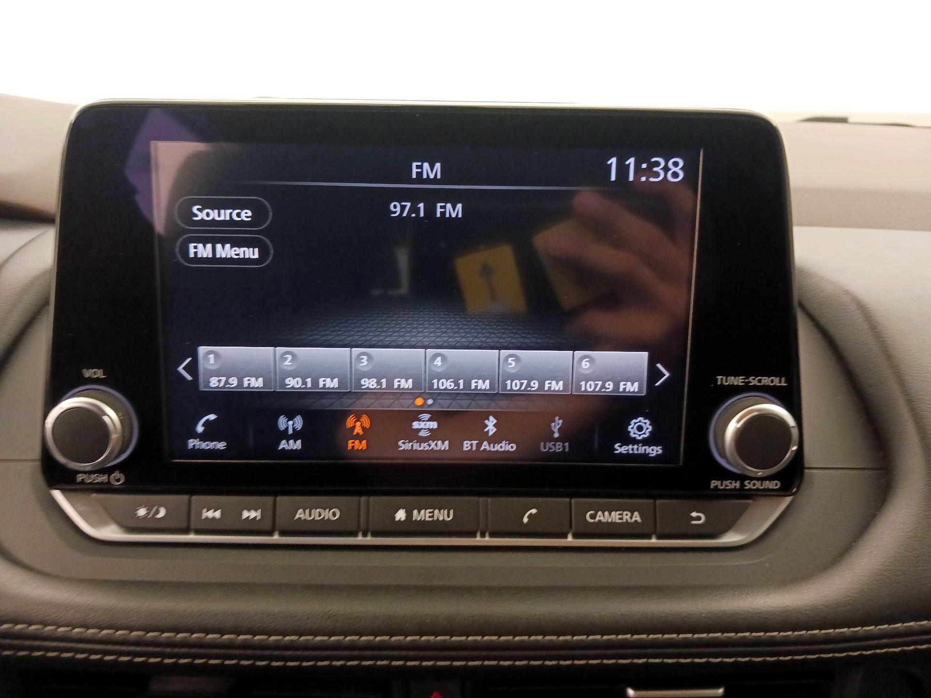 Thumbnail: 2023 Nissan Rogue - 15