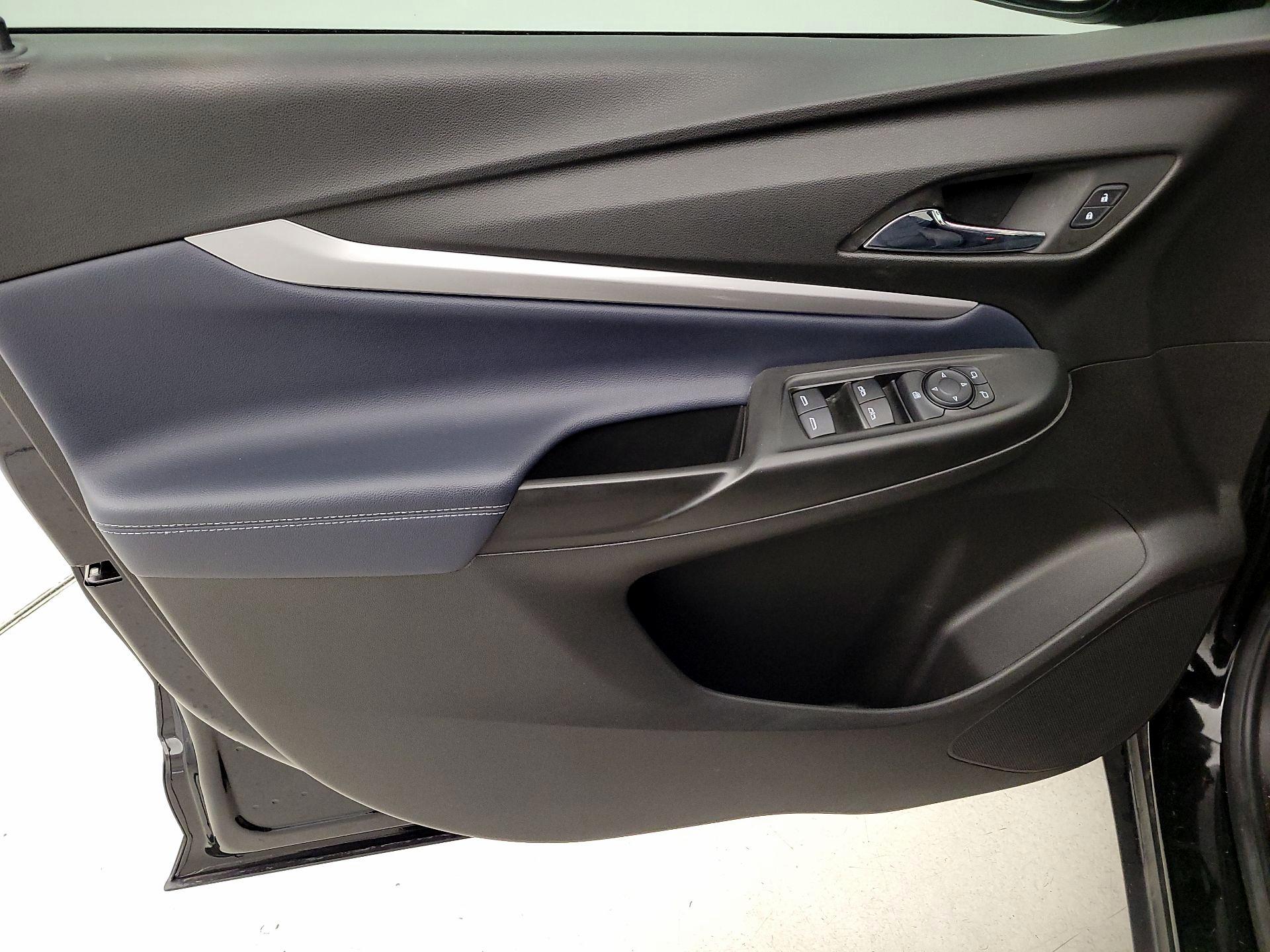 Thumbnail: 2023 Chevrolet Bolt EUV - 12