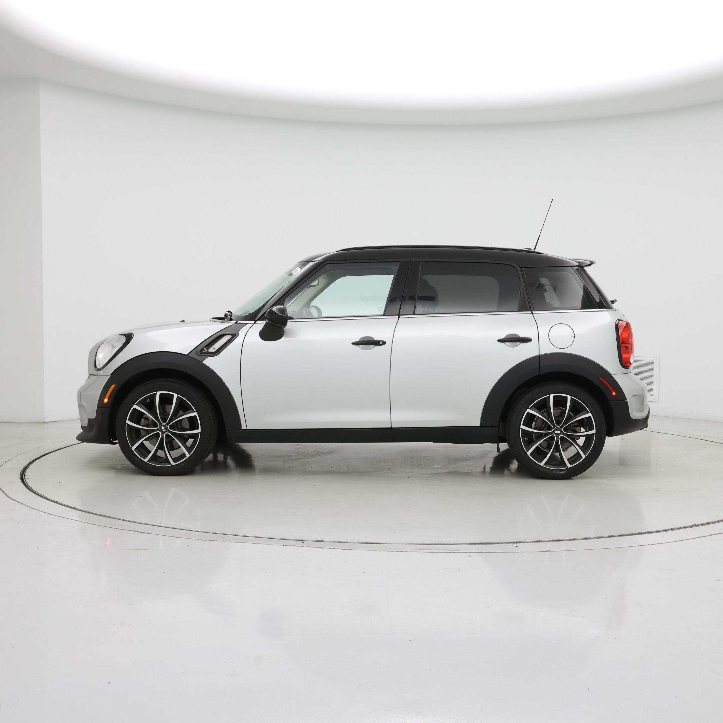 Thumbnail: 2015 MINI Cooper Countryman - 3