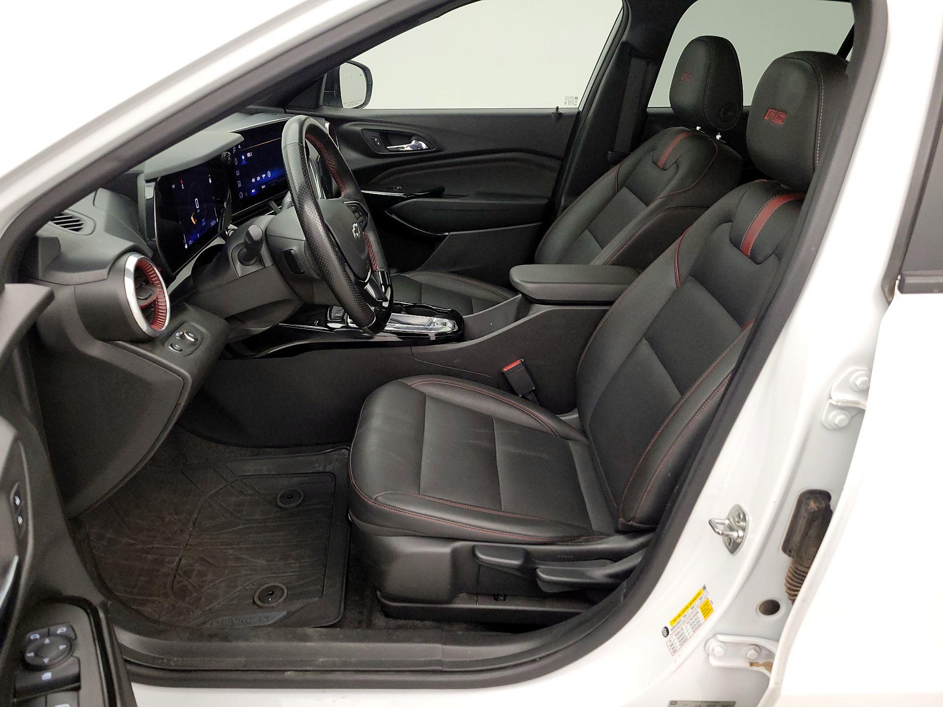 Thumbnail: 2025 Chevrolet Trax - 11