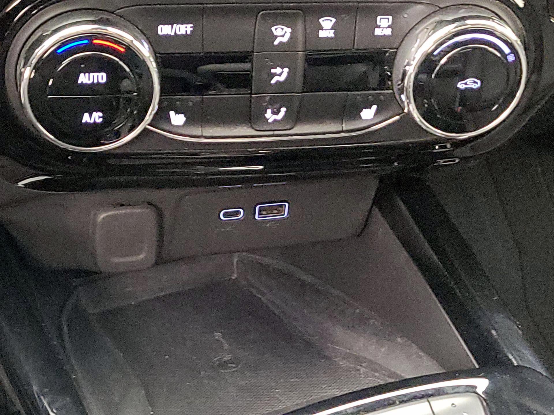 Thumbnail: 2025 Chevrolet Trax - 16