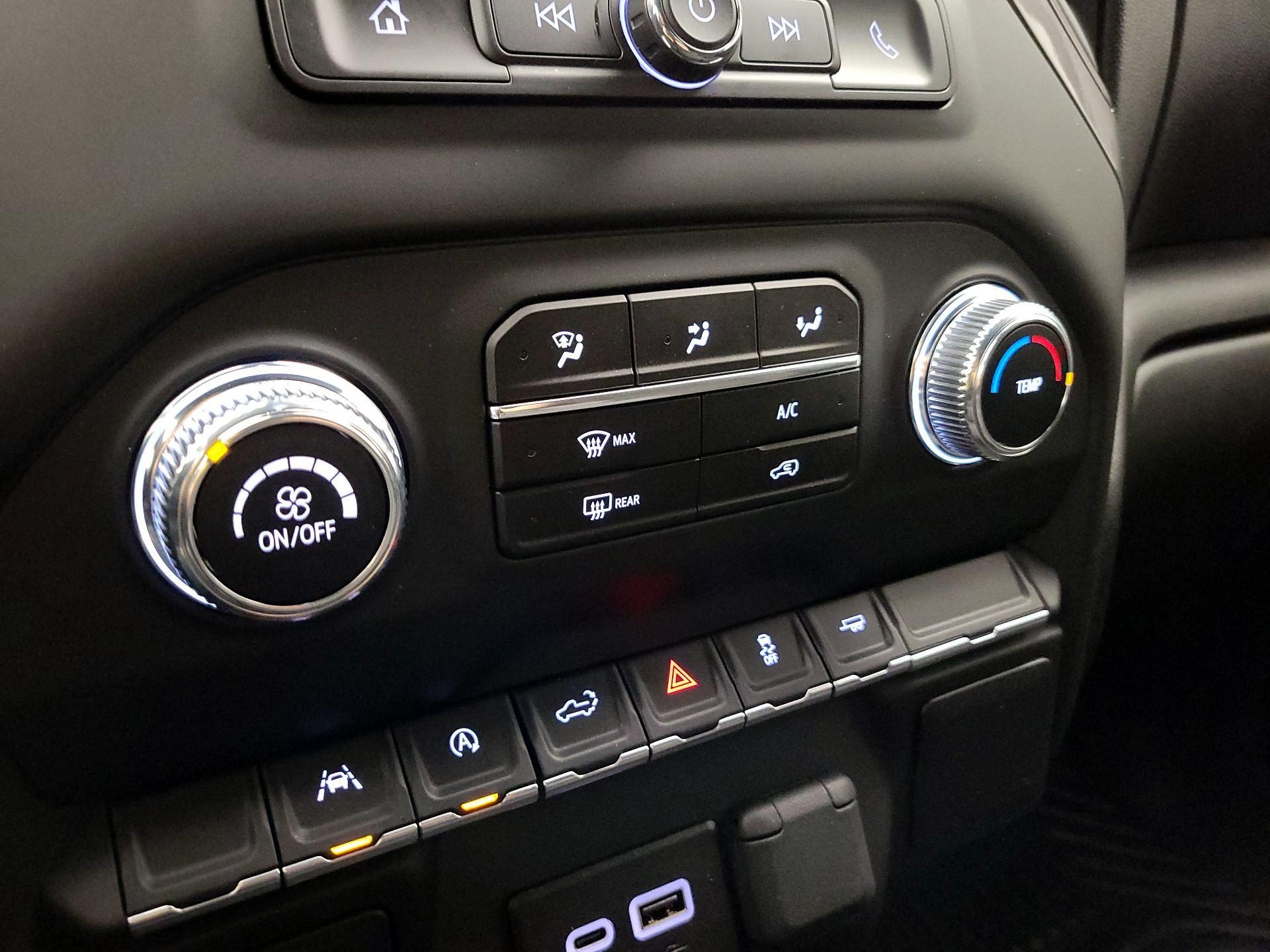 Thumbnail: 2026 GMC Sierra 1500 - 16