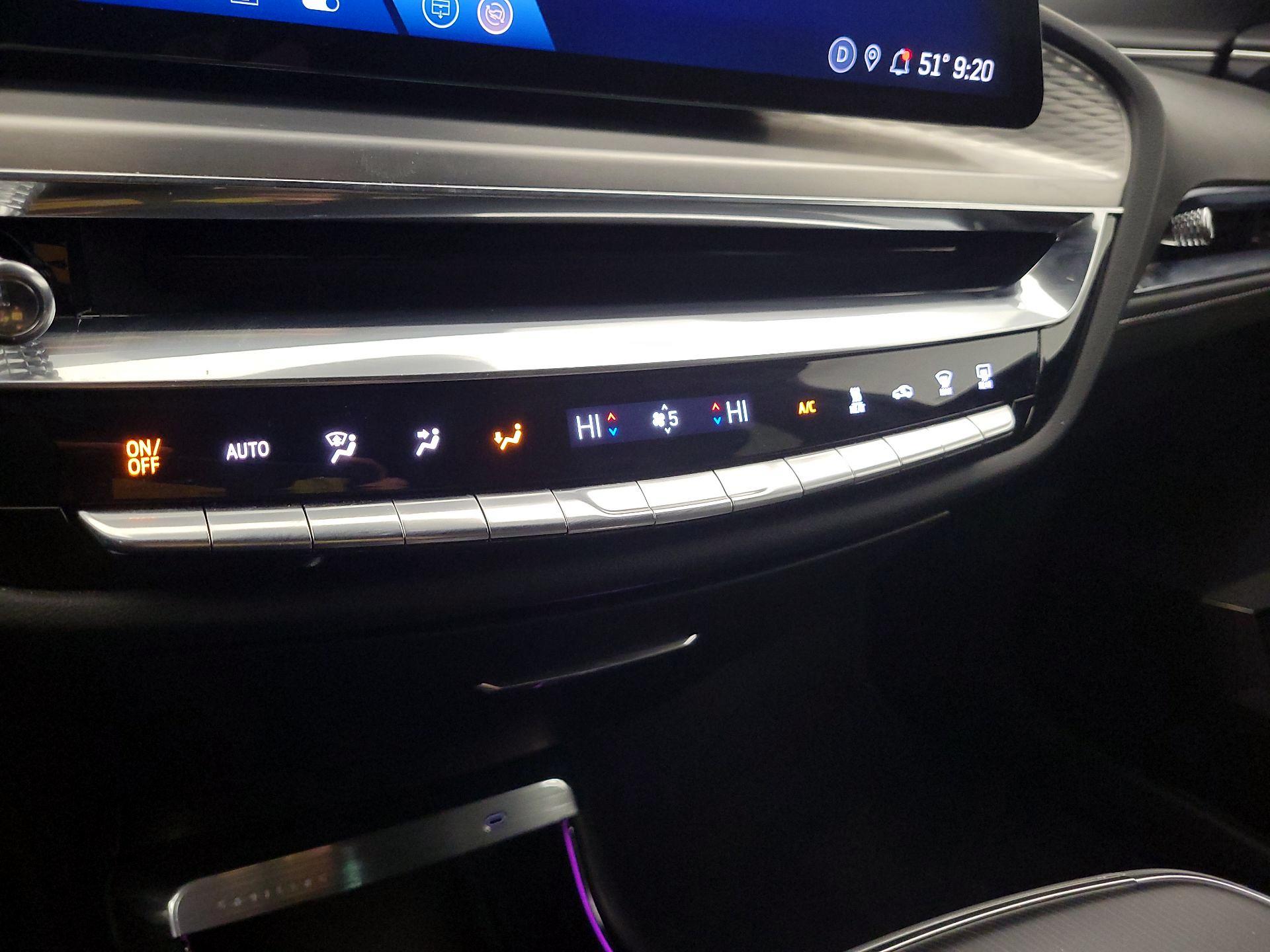 Thumbnail: 2024 Cadillac Lyriq - 16