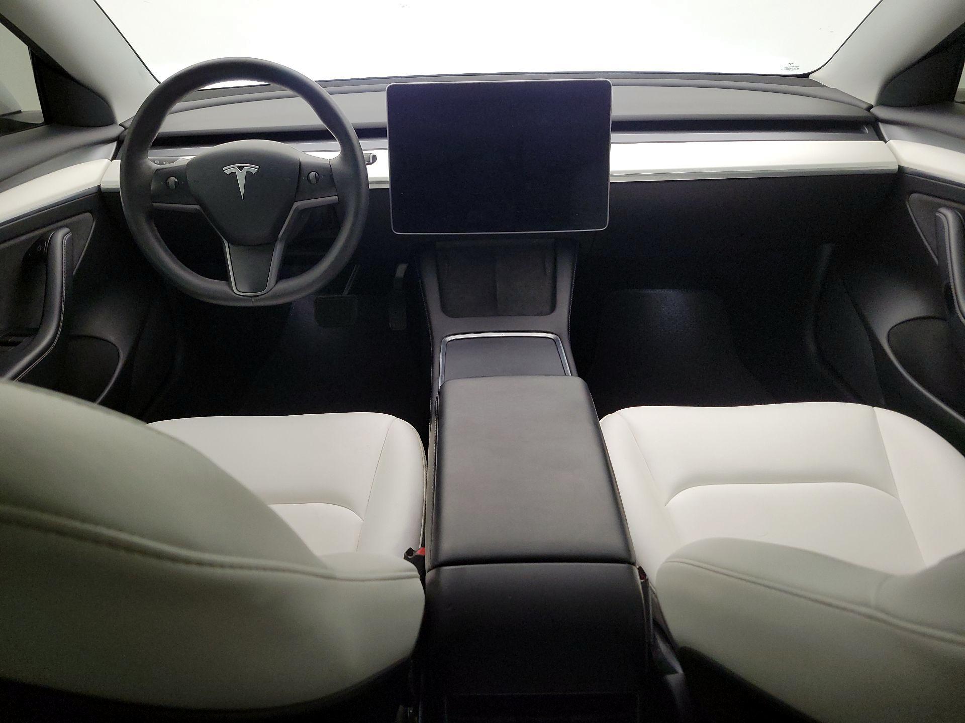 Thumbnail: 2022 Tesla Model 3 - 9