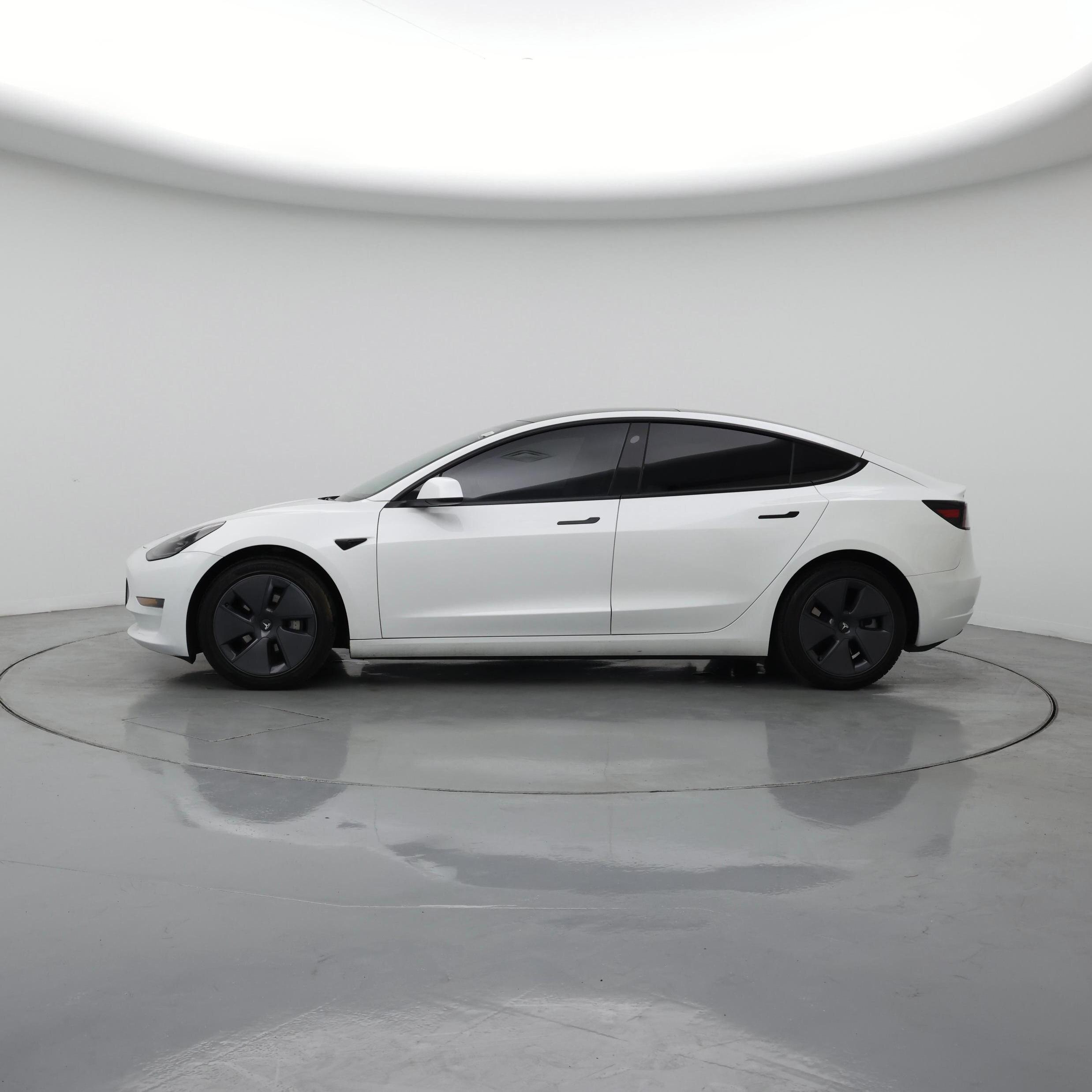 Thumbnail: 2022 Tesla Model 3 - 3