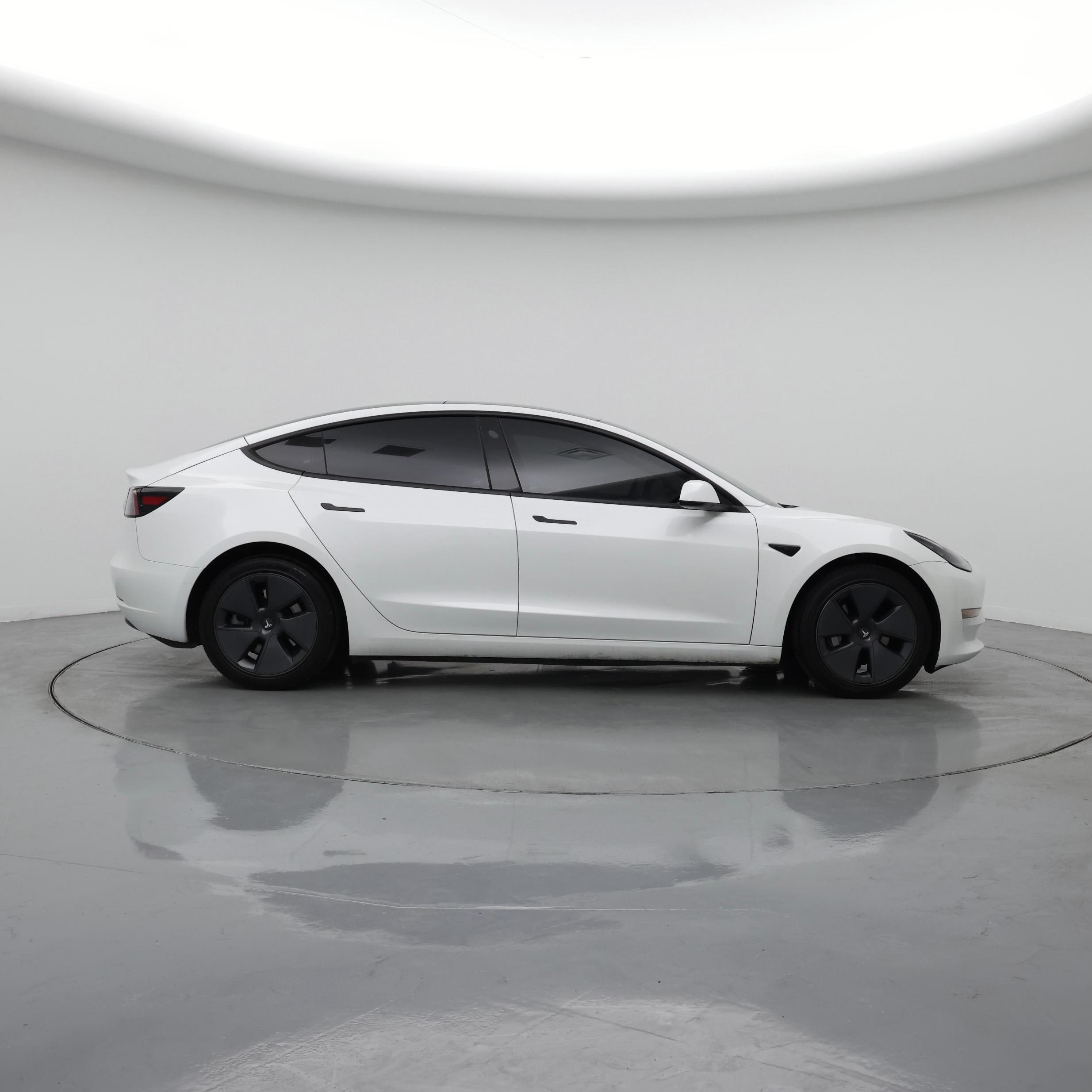 Thumbnail: 2022 Tesla Model 3 - 7