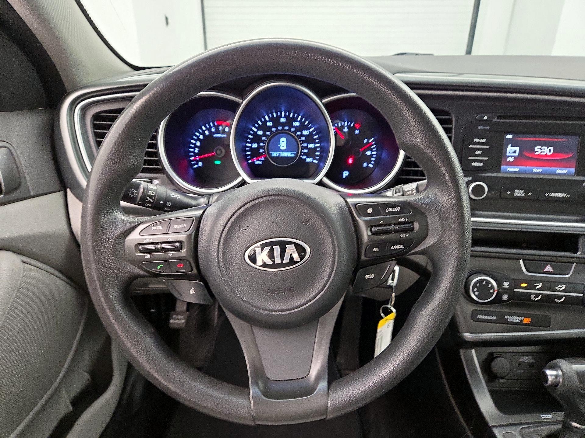 Thumbnail: 2015 Kia Optima - 10
