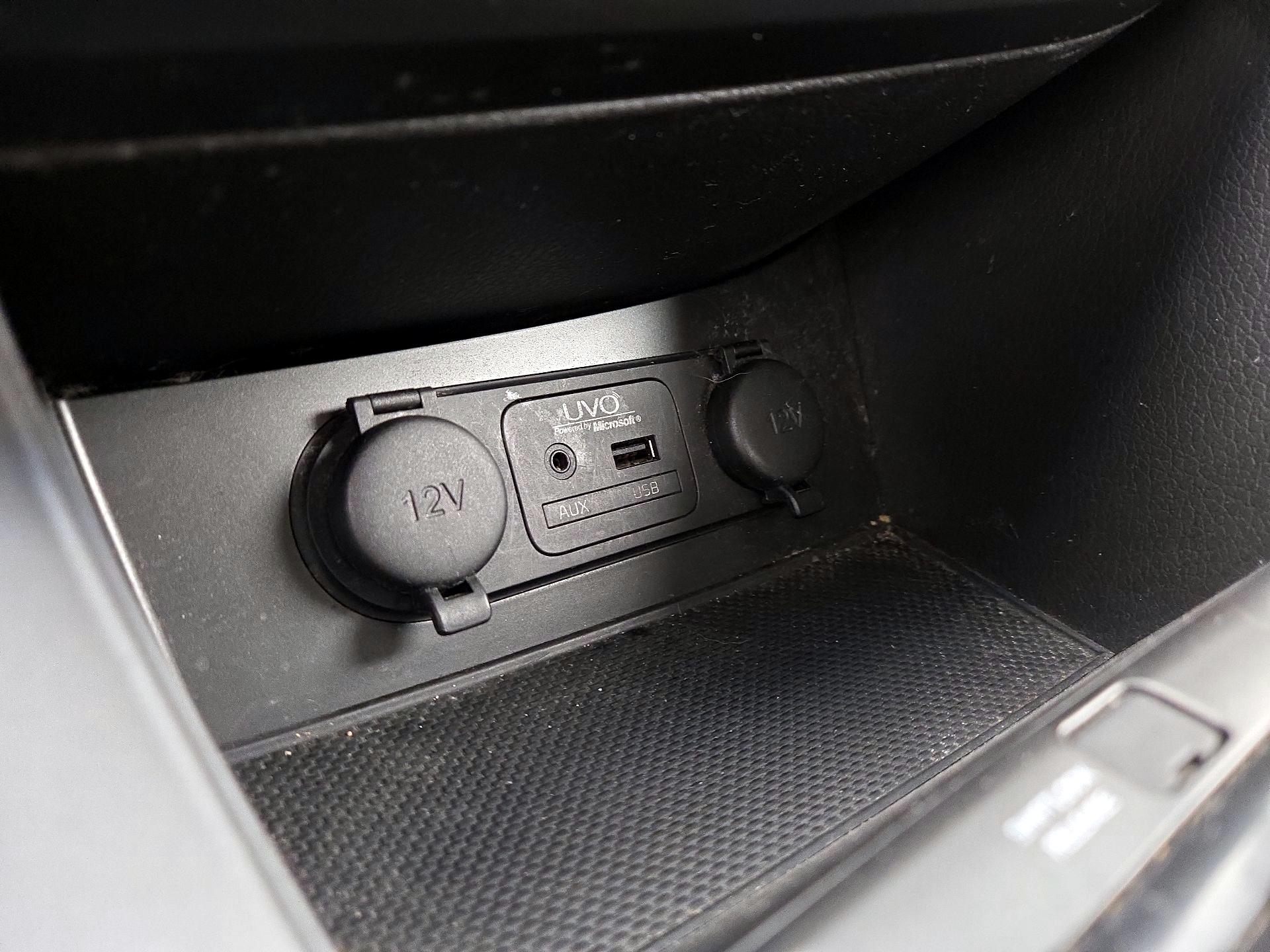 Thumbnail: 2015 Kia Optima - 18