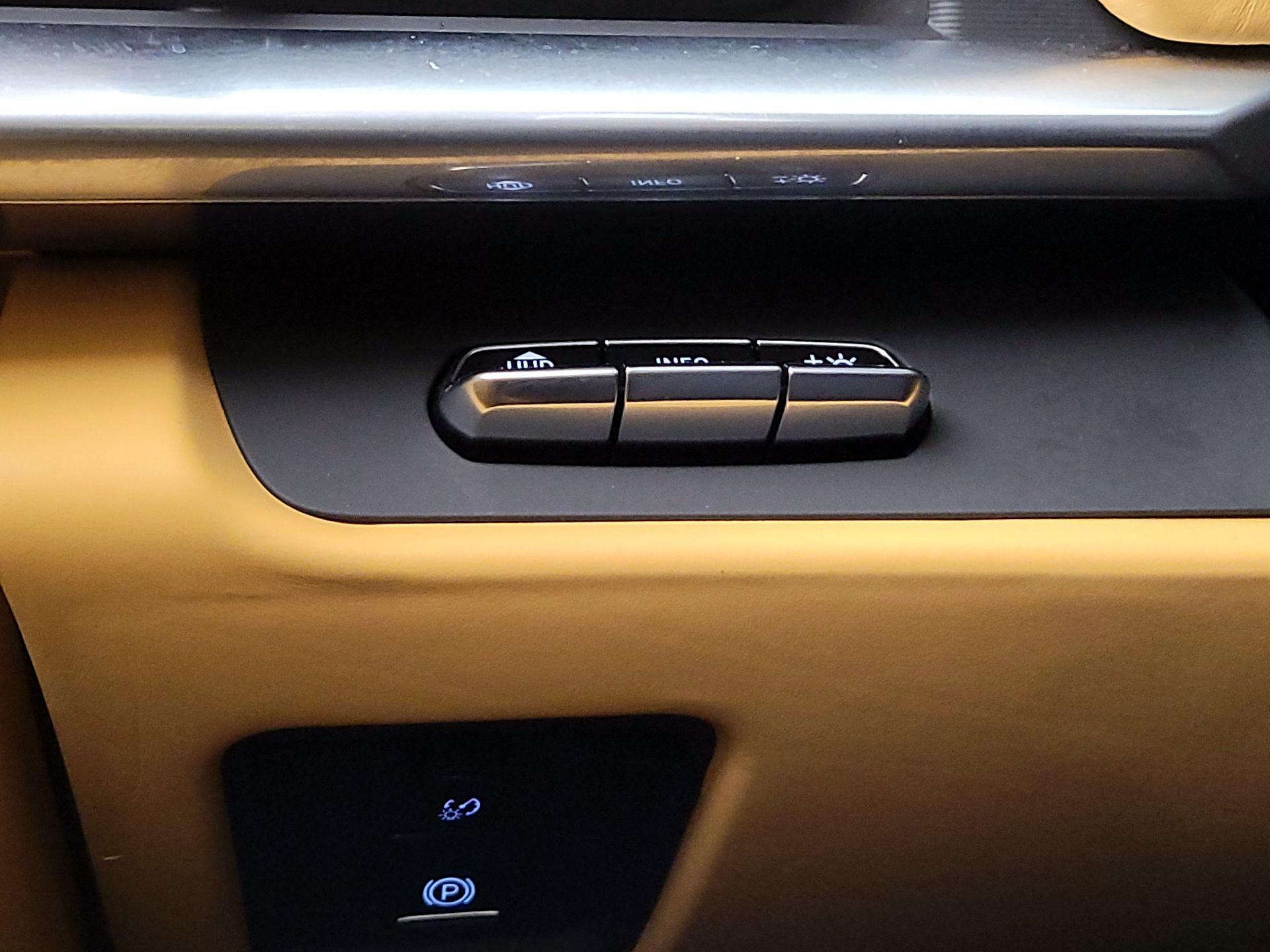 Thumbnail: 2021 Chevrolet Corvette - 13