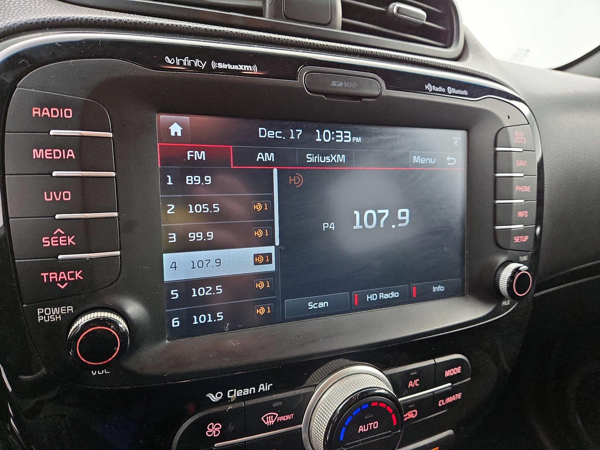 Thumbnail: 2015 Kia Soul - 16