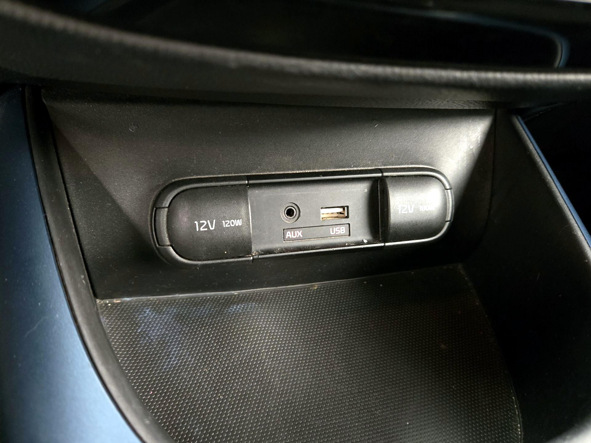 Thumbnail: 2015 Kia Soul - 19