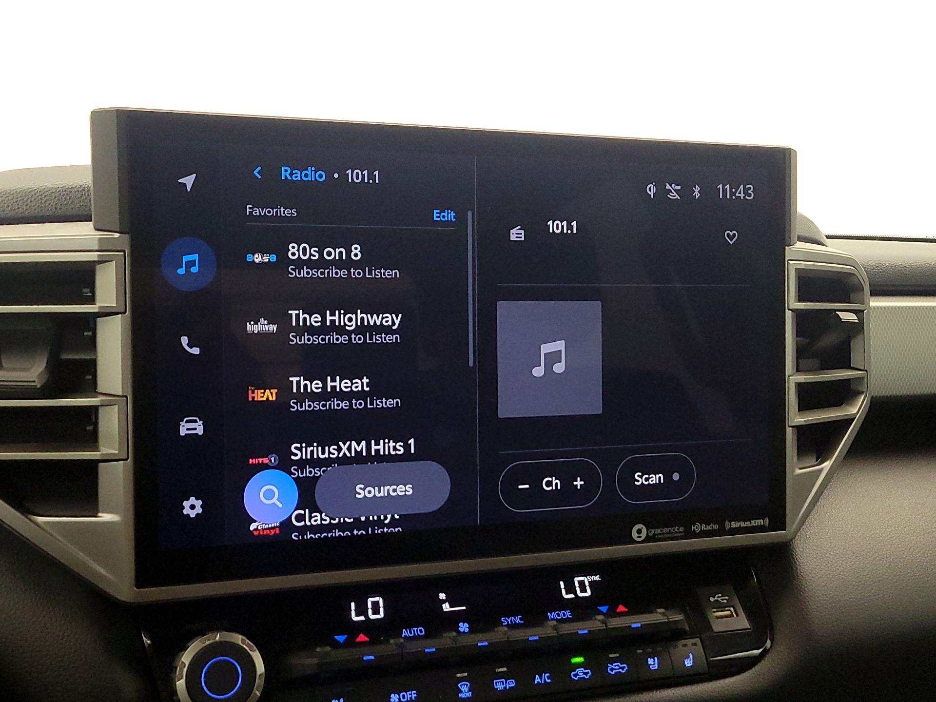 Thumbnail: 2023 Toyota Tundra - 15