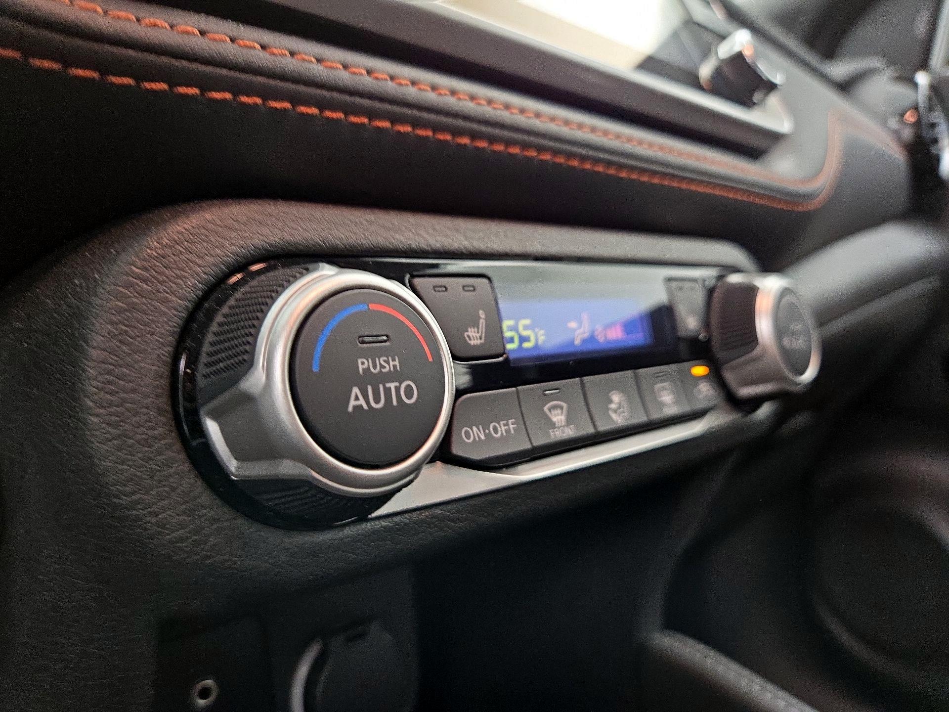 Thumbnail: 2019 Nissan Kicks - 16