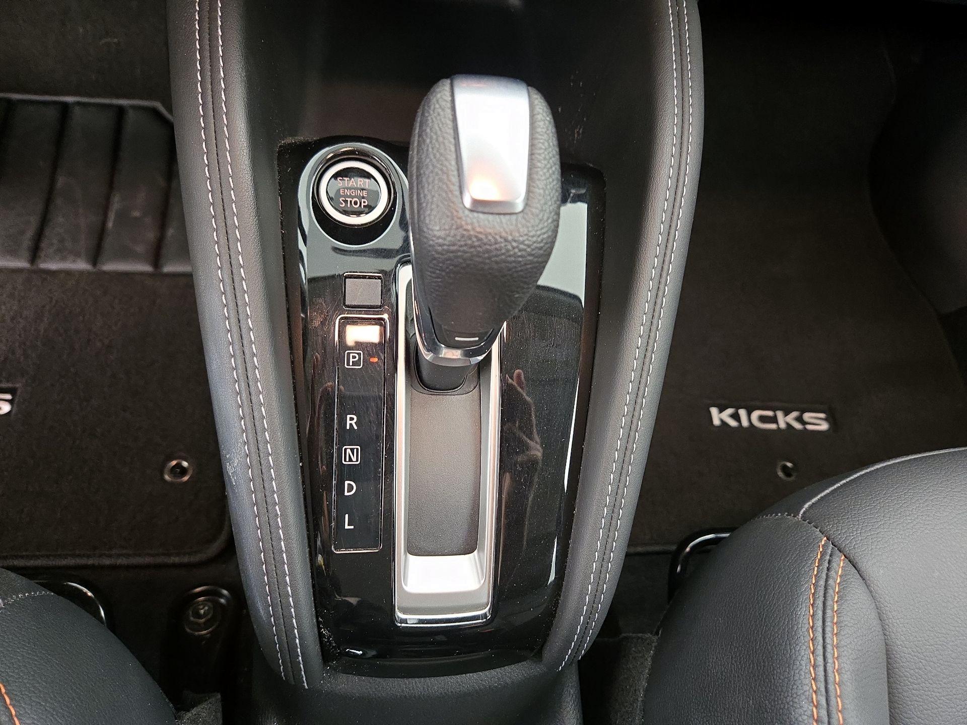 Thumbnail: 2019 Nissan Kicks - 17