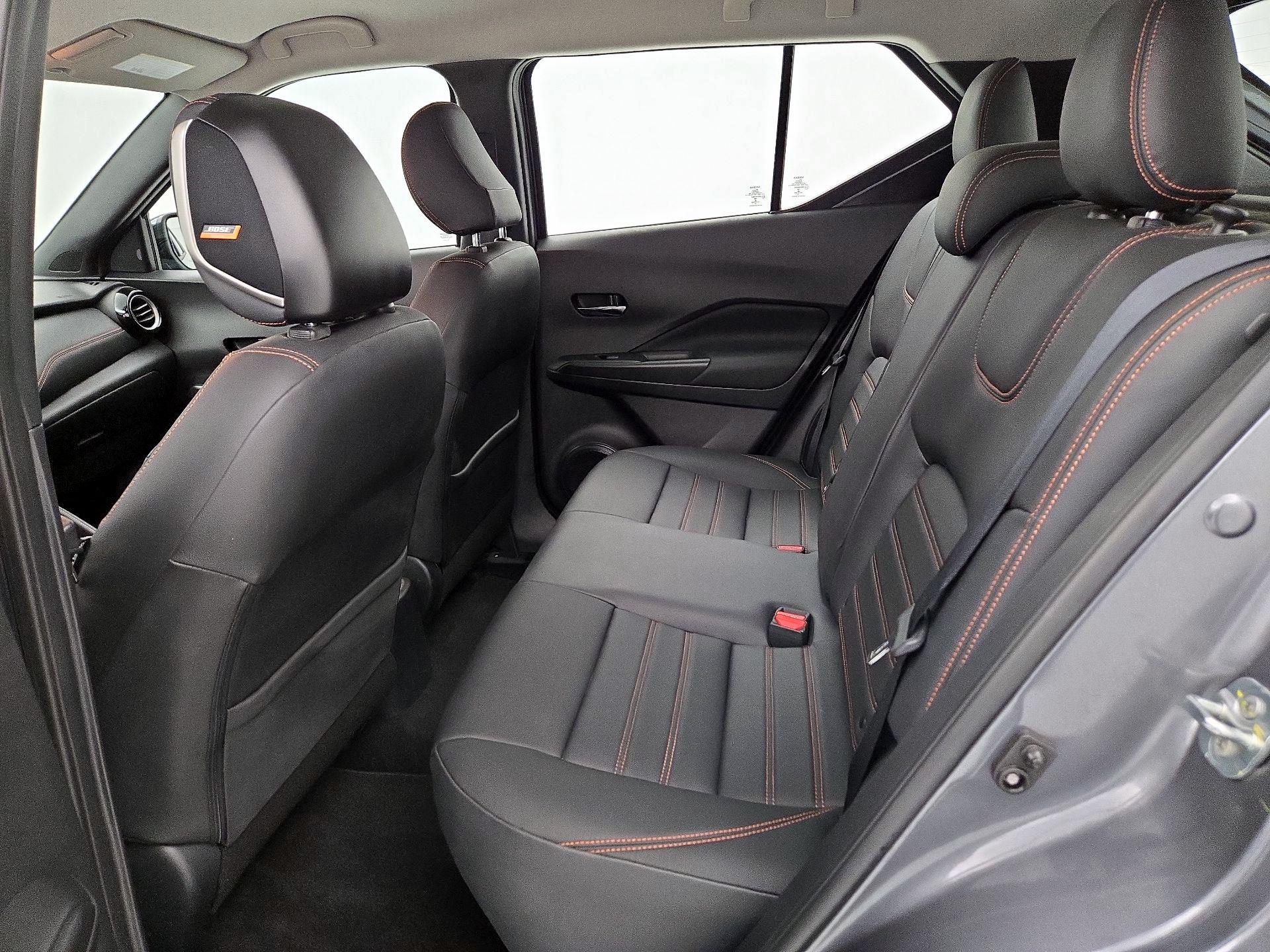 Thumbnail: 2019 Nissan Kicks - 19