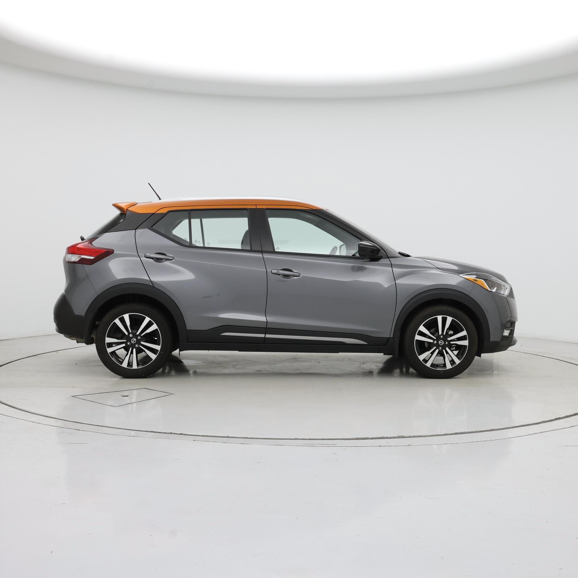 Thumbnail: 2019 Nissan Kicks - 7