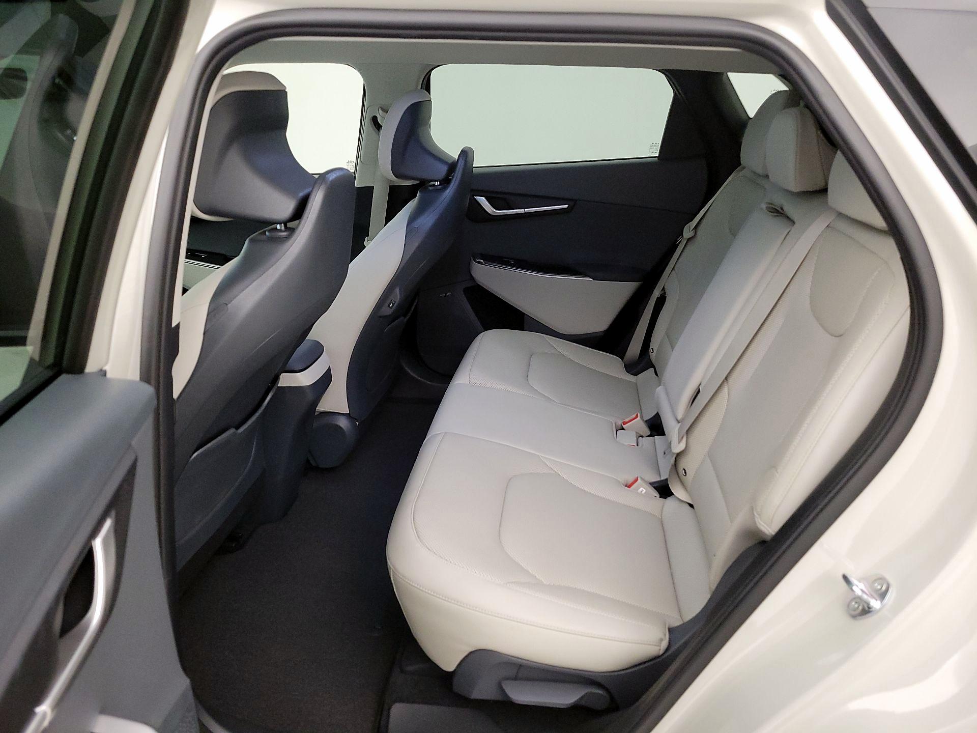 Thumbnail: 2024 Kia EV6 - 20