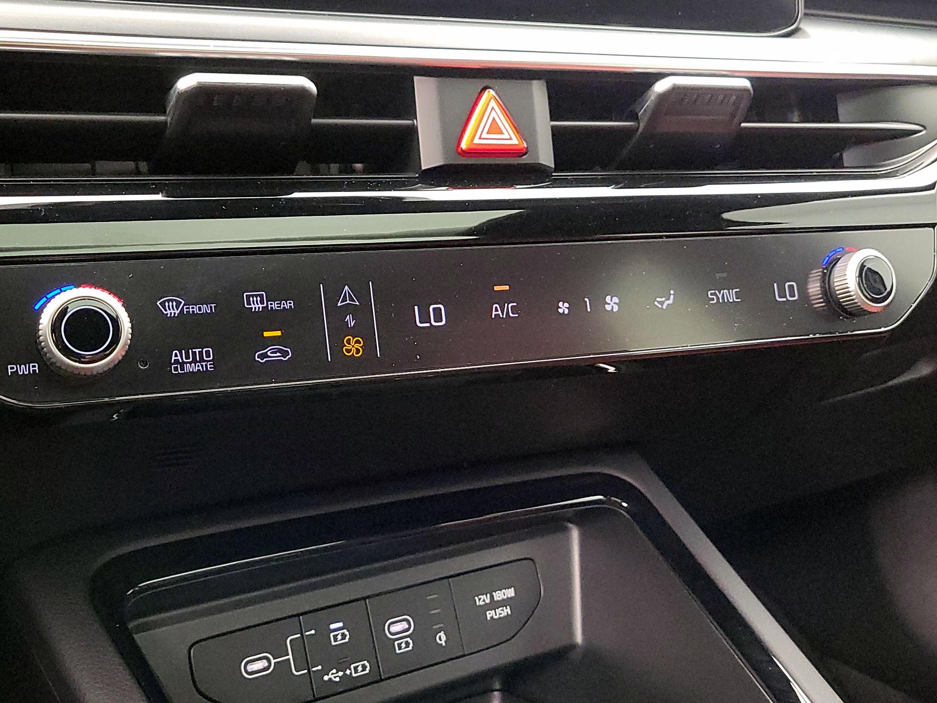 Thumbnail: 2025 Kia K5 - 17