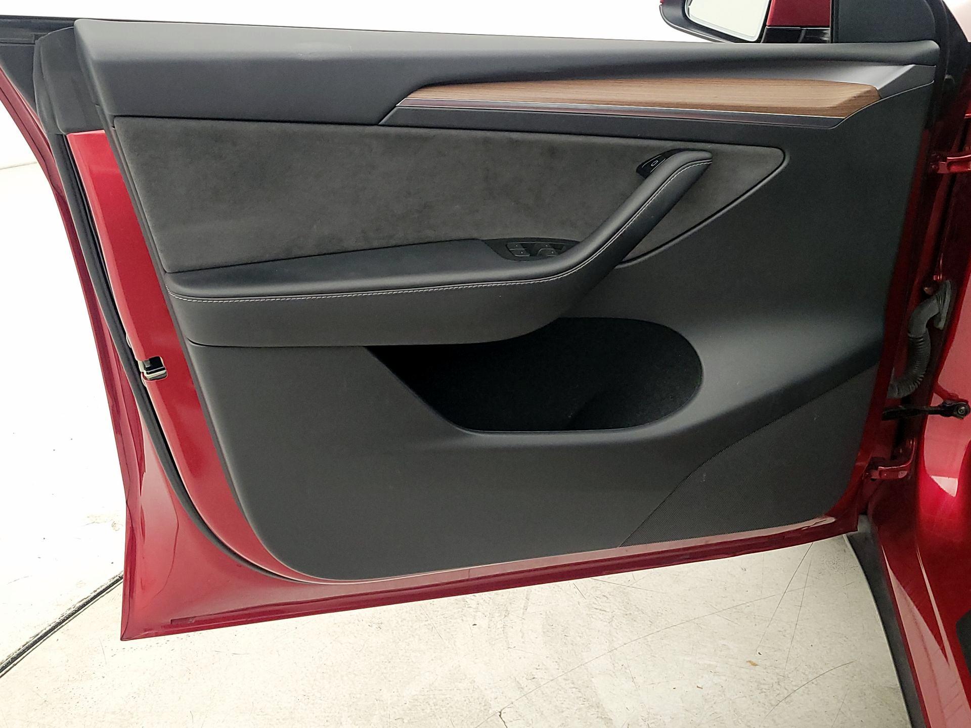 Thumbnail: 2024 Tesla Model Y - 12