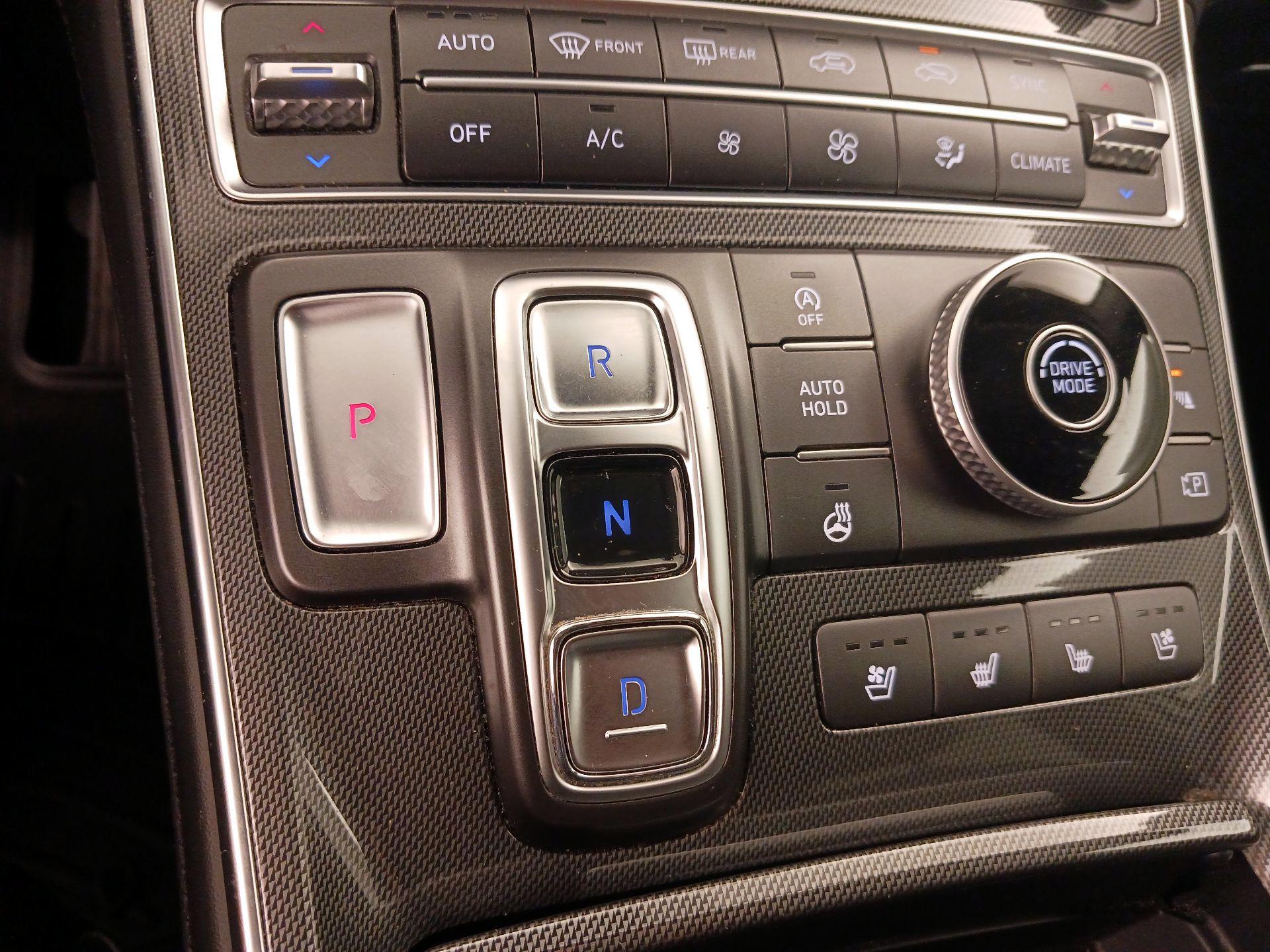 Thumbnail: 2021 Hyundai Santa Fe - 18