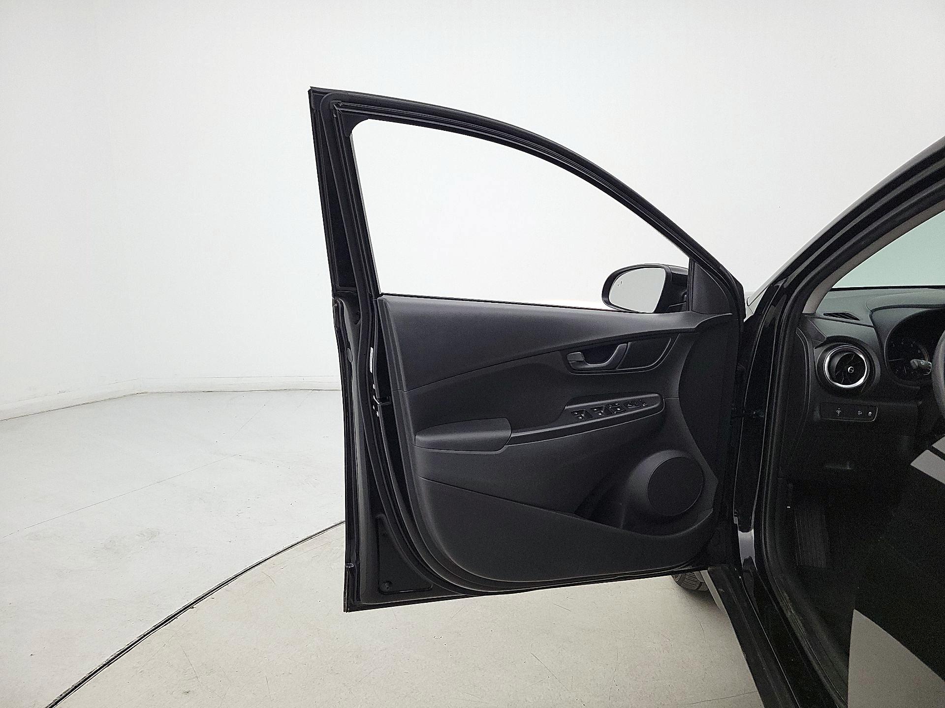 Thumbnail: 2023 Hyundai Kona - 12