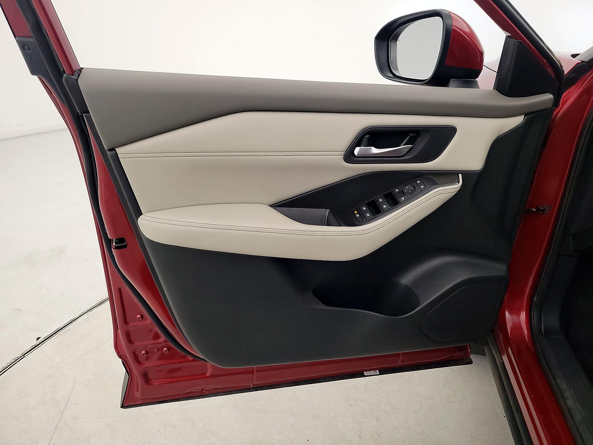 Thumbnail: 2023 Nissan Rogue - 12