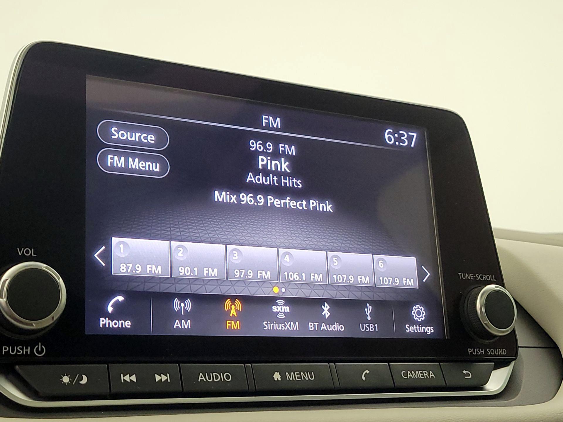 Thumbnail: 2023 Nissan Rogue - 15