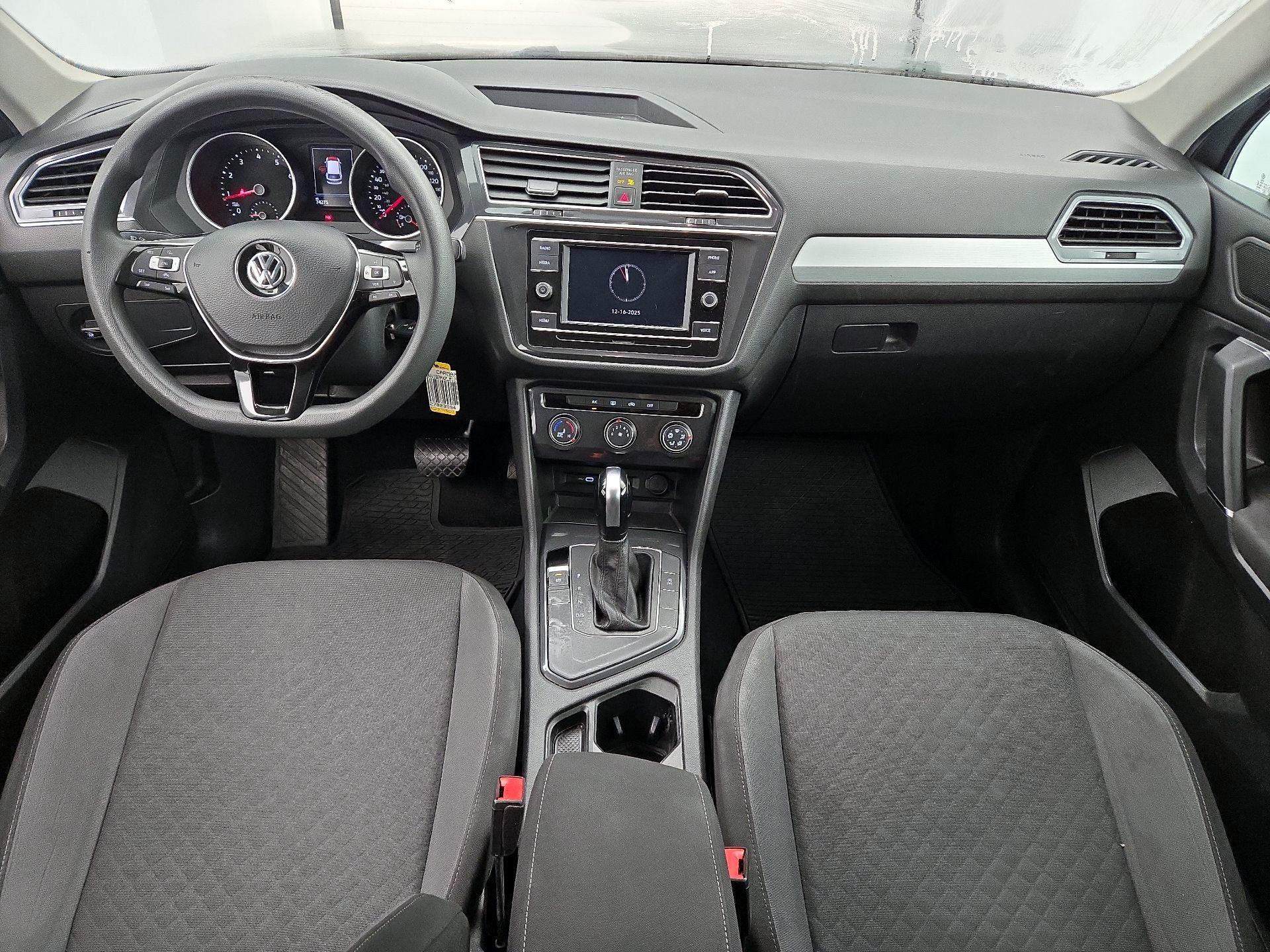 Thumbnail: 2020 Volkswagen Tiguan - 9