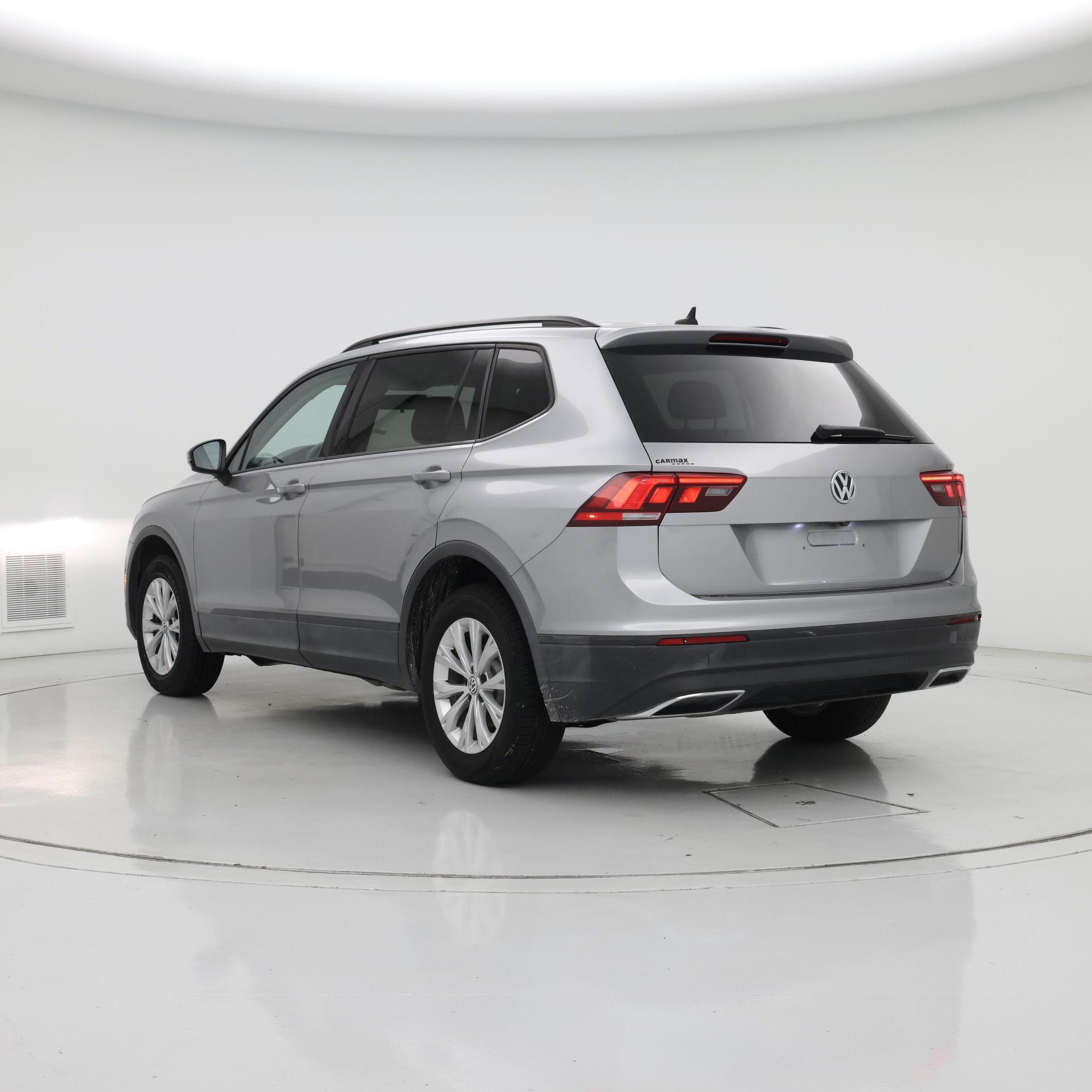 Thumbnail: 2020 Volkswagen Tiguan - 2