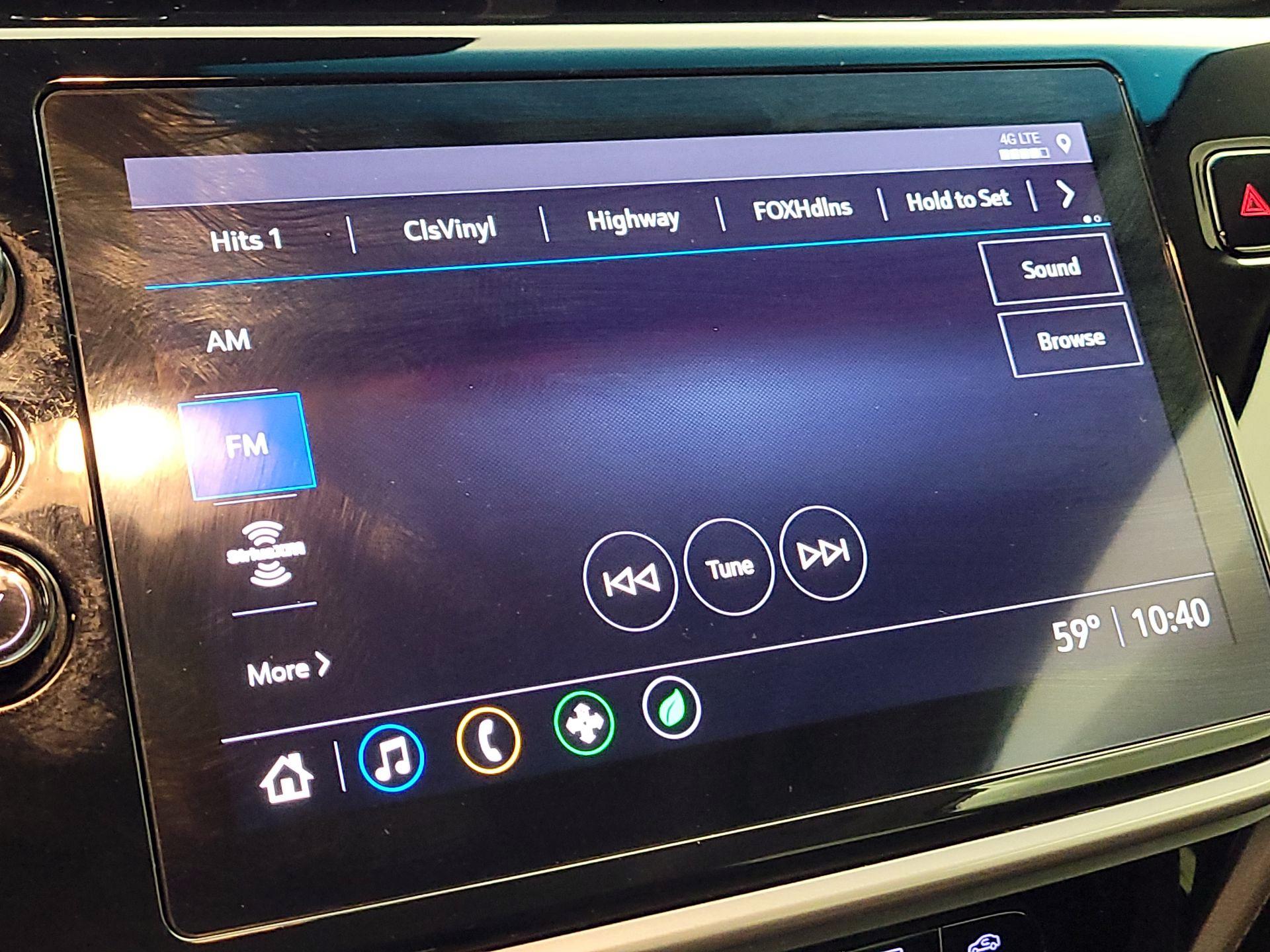 Thumbnail: 2022 Chevrolet Bolt EV - 16